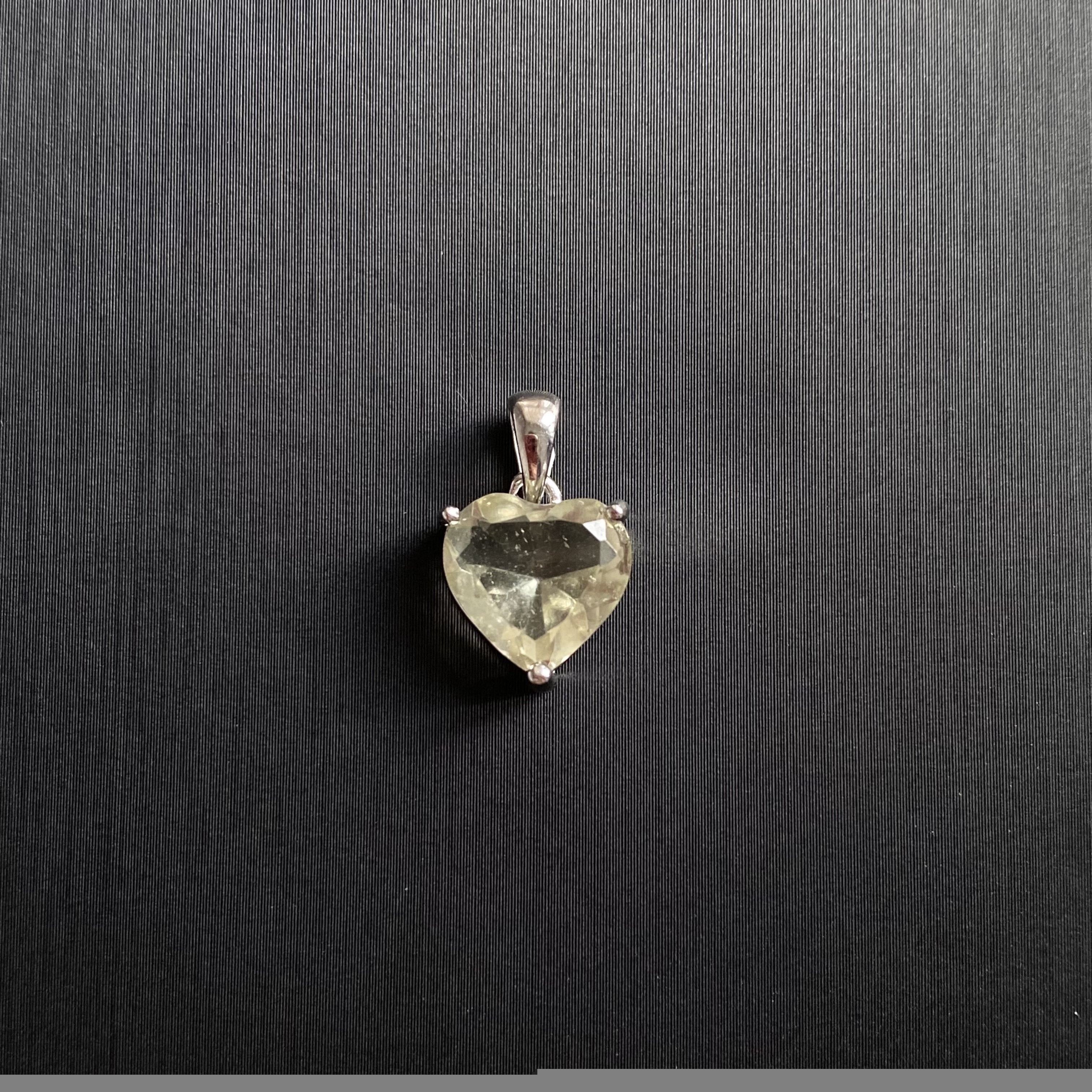 利比亞黃金隕石愛心吊墜
