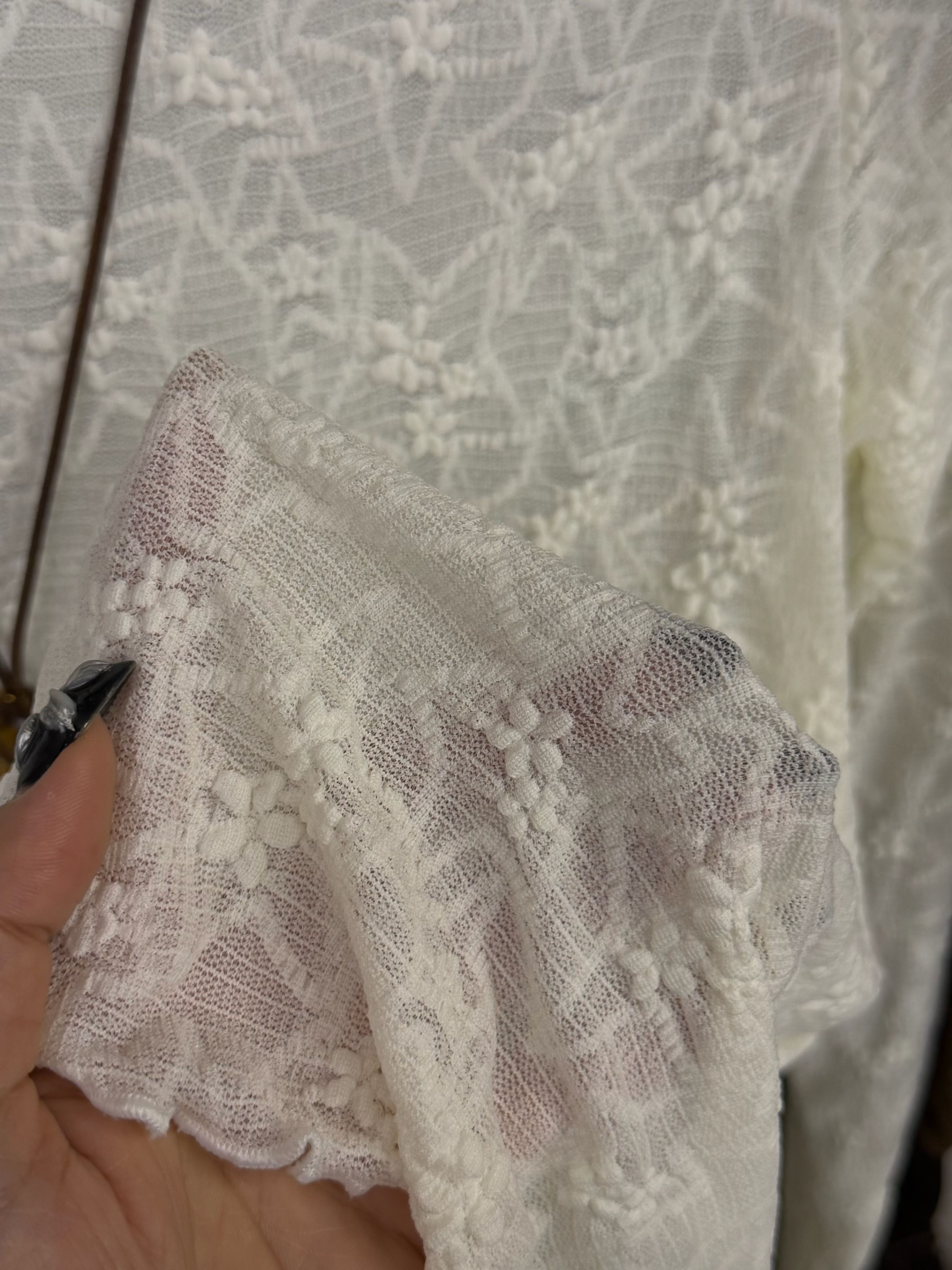 IF1607-半高領緹花蕾絲內搭上衣