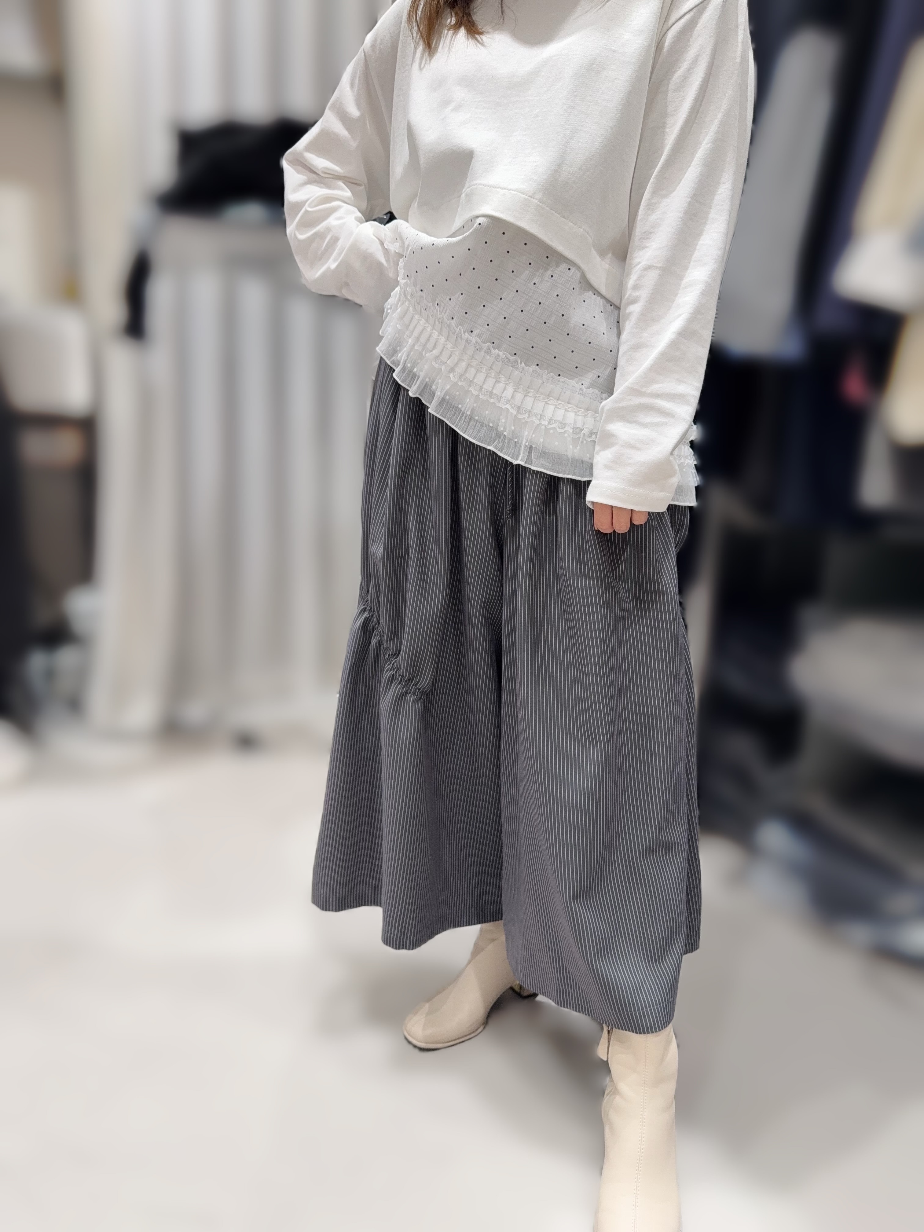 RU04  下身 韓風條子褲  腰26-39 HIP47 長32 $549