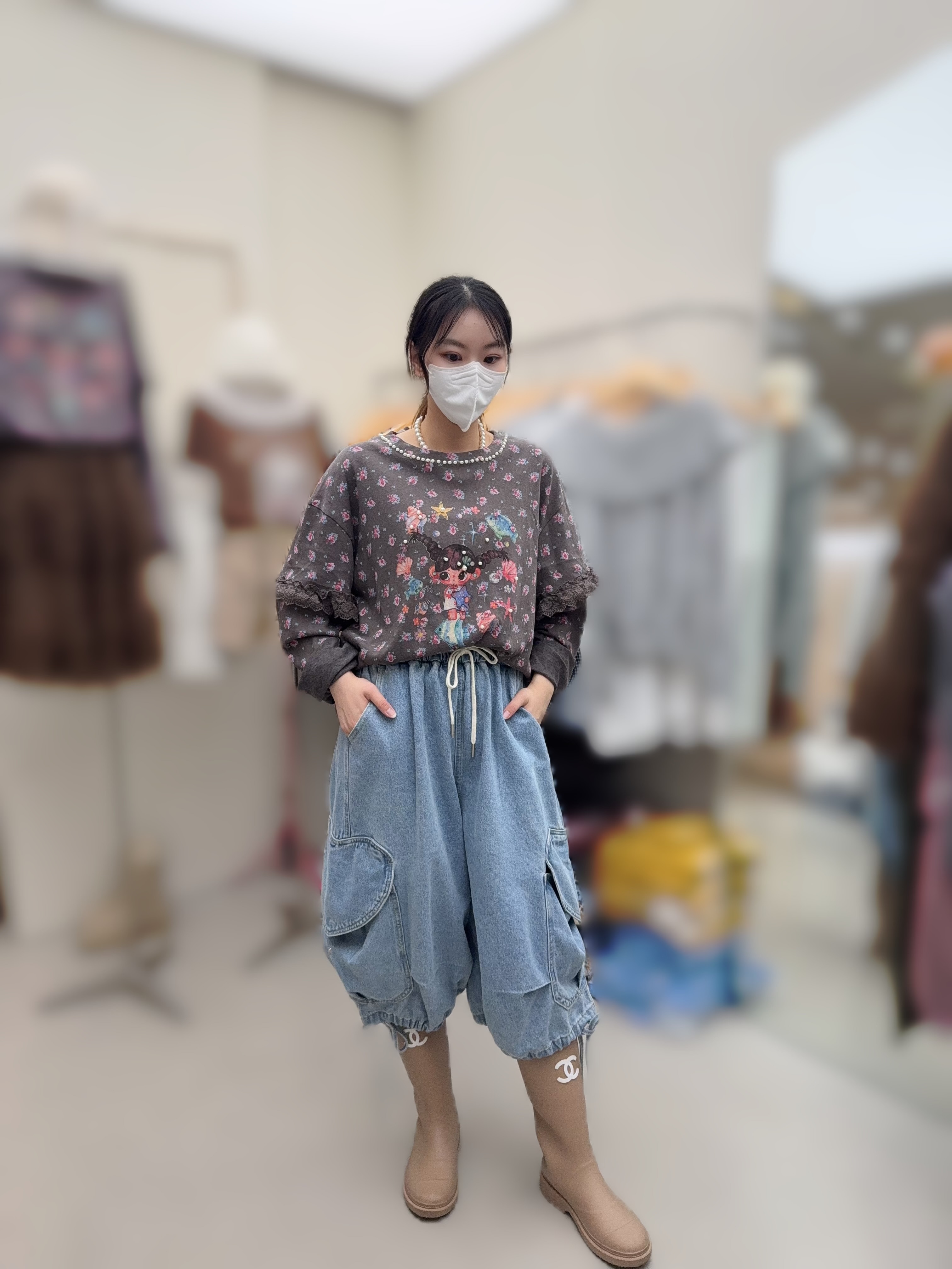 CE41   下身 心心牛仔褲 腰25-42  長 29   hip  49   $599