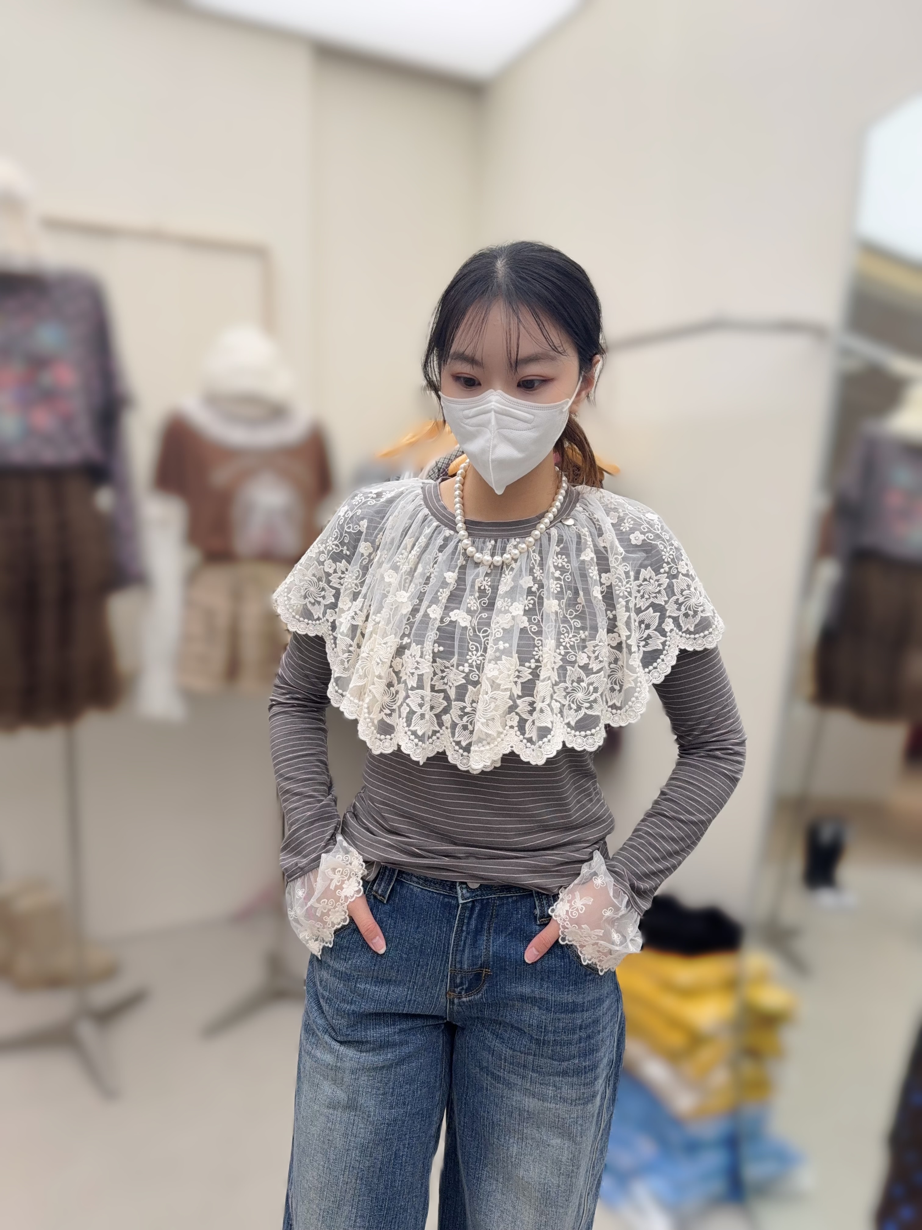 【限量】CE37  橫間LACE T 胸38 -56  長 24   $399 (1口價)