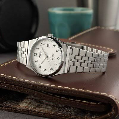 萬年鐘錶 - CASIO 卡西歐 復古外觀白色面盤中性男女錶 MTP-B145D-7B 錶徑35MM