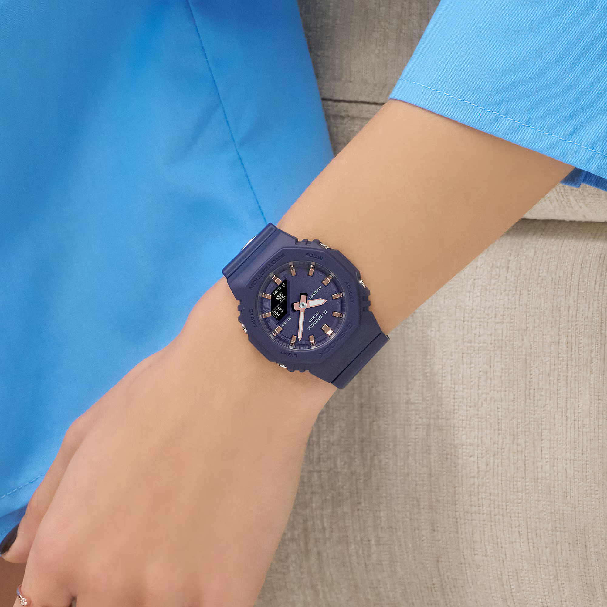 萬年鐘錶 - G-SHOCK   纖薄精緻八角電子錶 GMA-P2100M-2 錶徑 : 40.2mm