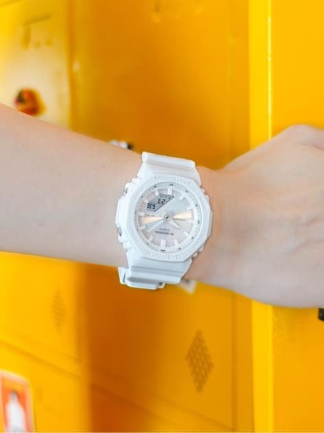 萬年鐘錶 - G-SHOCK 偏光繽紛錶盤纖薄精緻八角電子錶 GMA-P2100PC-7A 錶徑 : 40.2mm