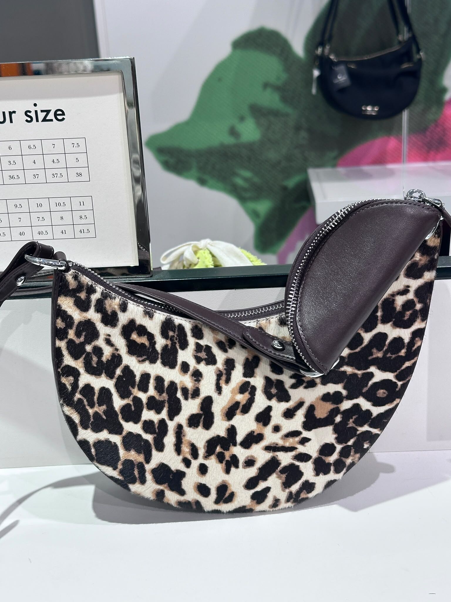 WV07 KS 豹紋多功能半月斜背包  Duo Leopard Haircalf Crossbody Bag