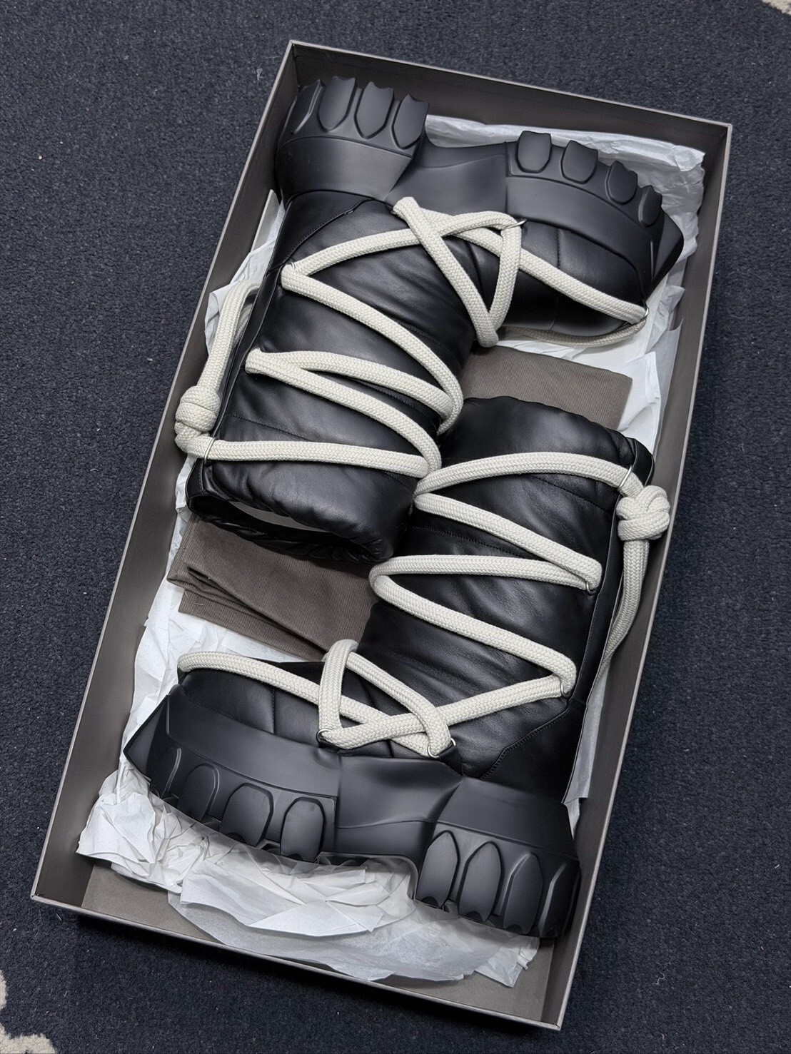 絕版現貨五折Rick Owens Lunar Mega Tractor Boots 粗鞋帶章魚底高筒靴 雪靴