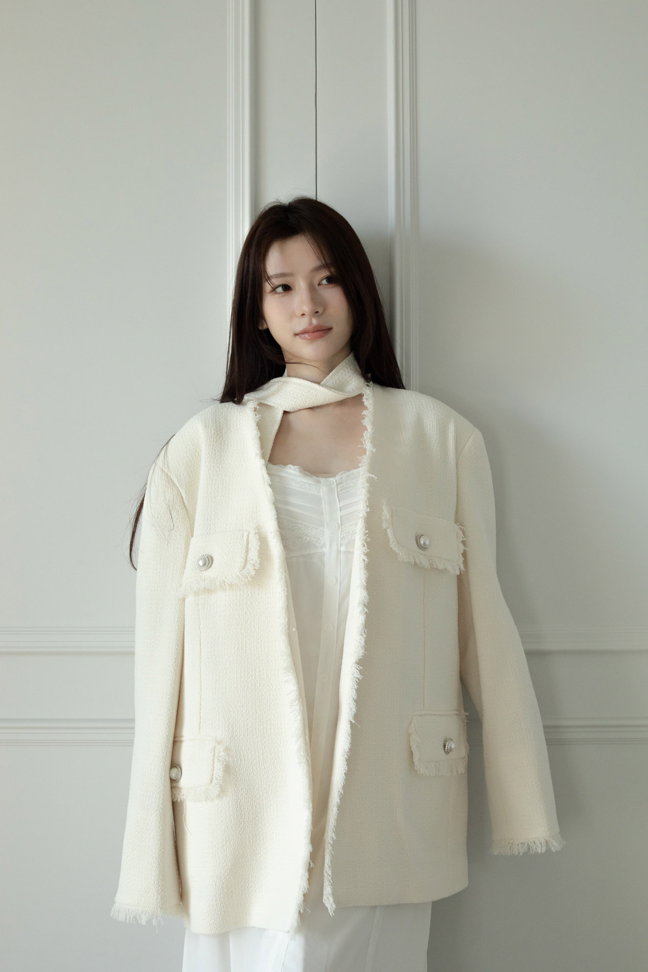 T07 FRINGE TWEED PEARL BUTTON JACKET