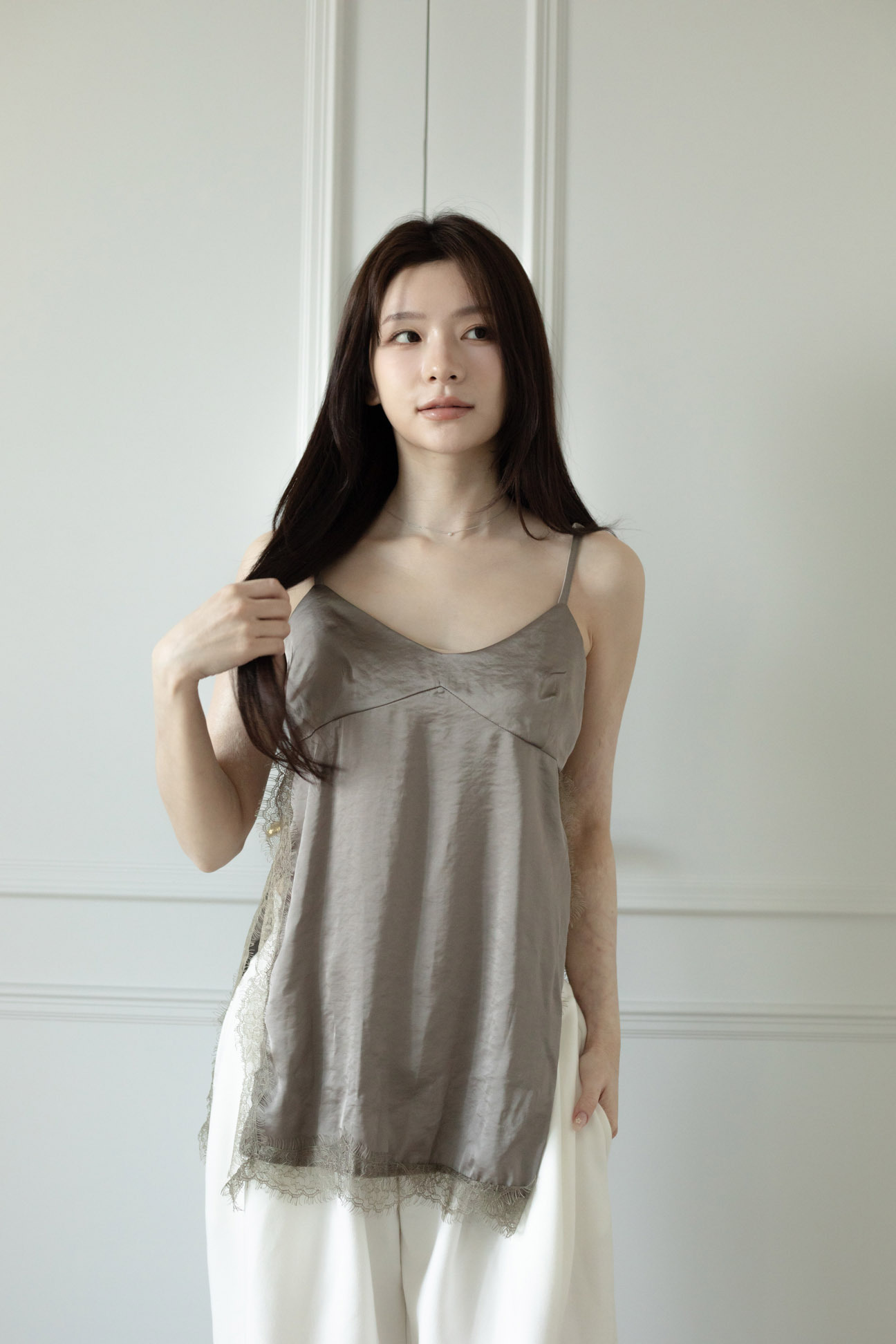 T09 SIDE-SPLIT LACE TRIM SATIN TOP