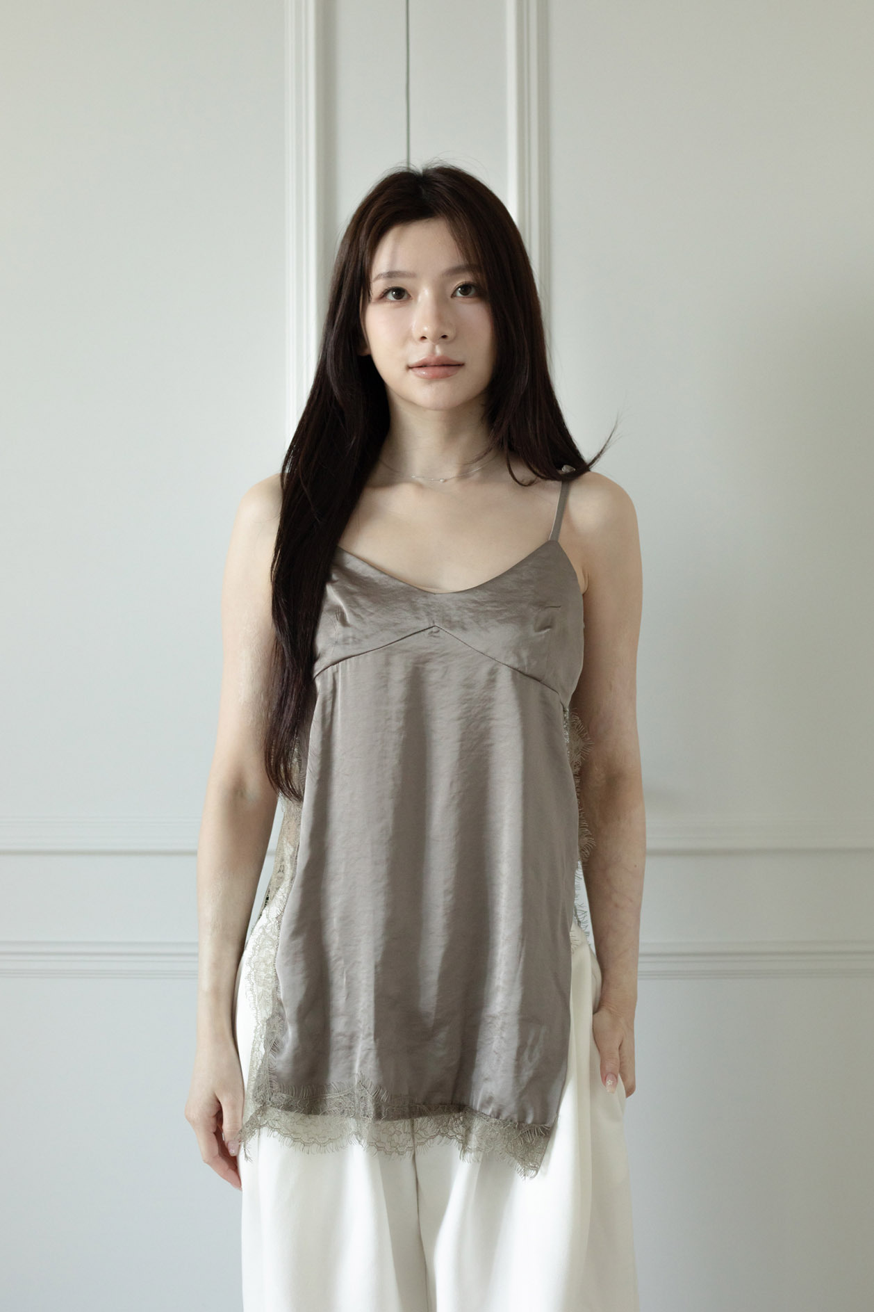 T09 SIDE-SPLIT LACE TRIM SATIN TOP