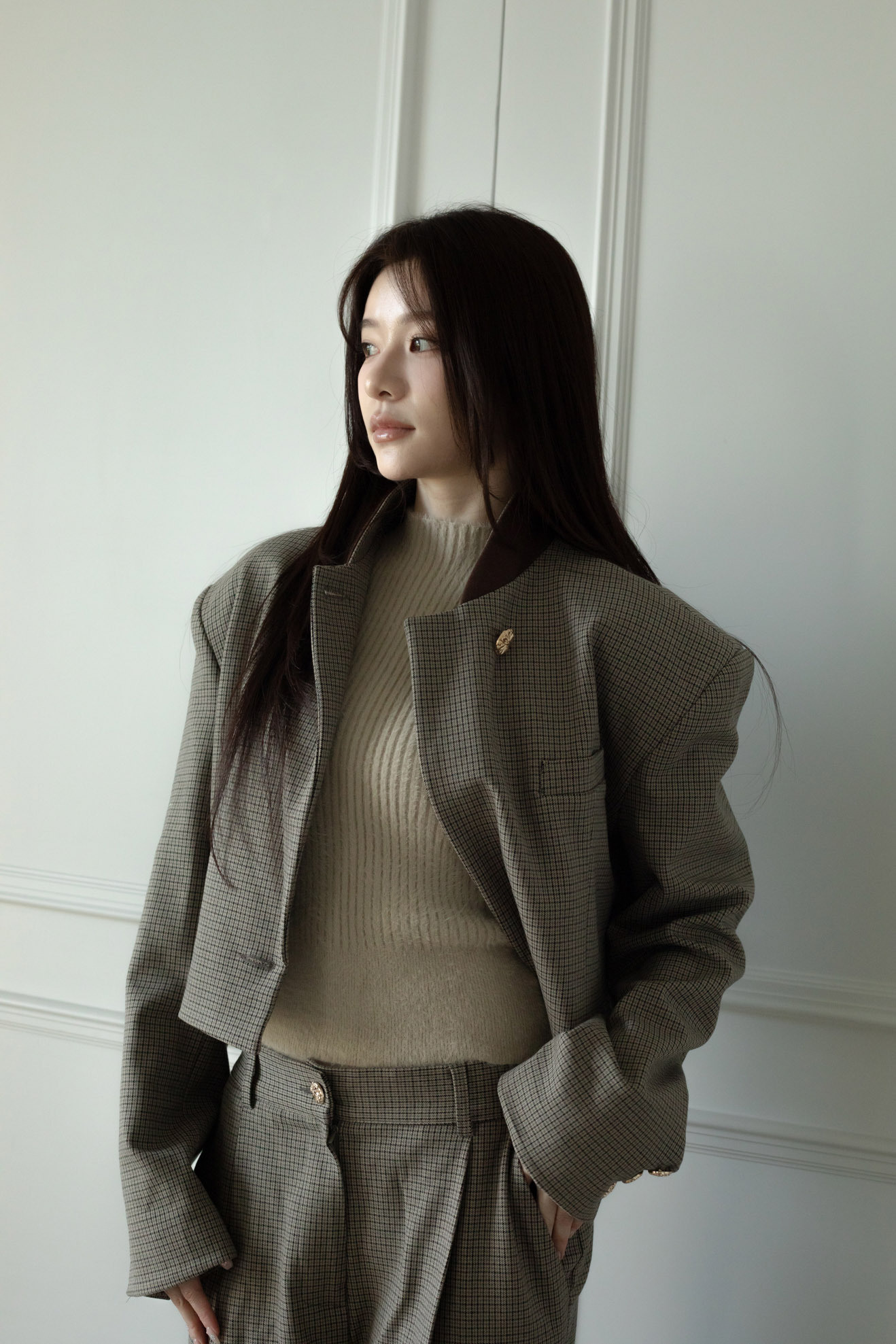 T10 STRUCTURED CHECK CROP JACKET