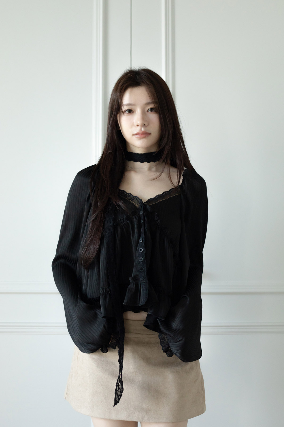 T15 RUFFLED SATIN LACE-TRIM BLOUSE