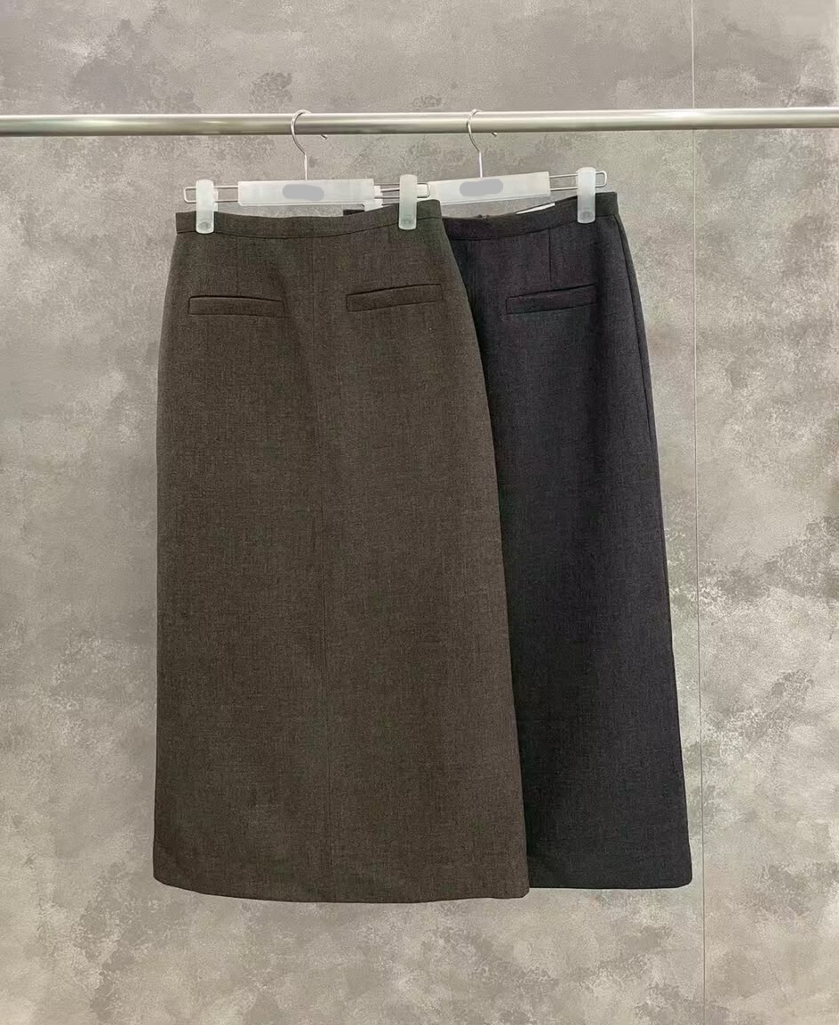 FN18  下身 裙S  腰27  HIP39   長34.5 / m 腰28 hip 40 長35   $599