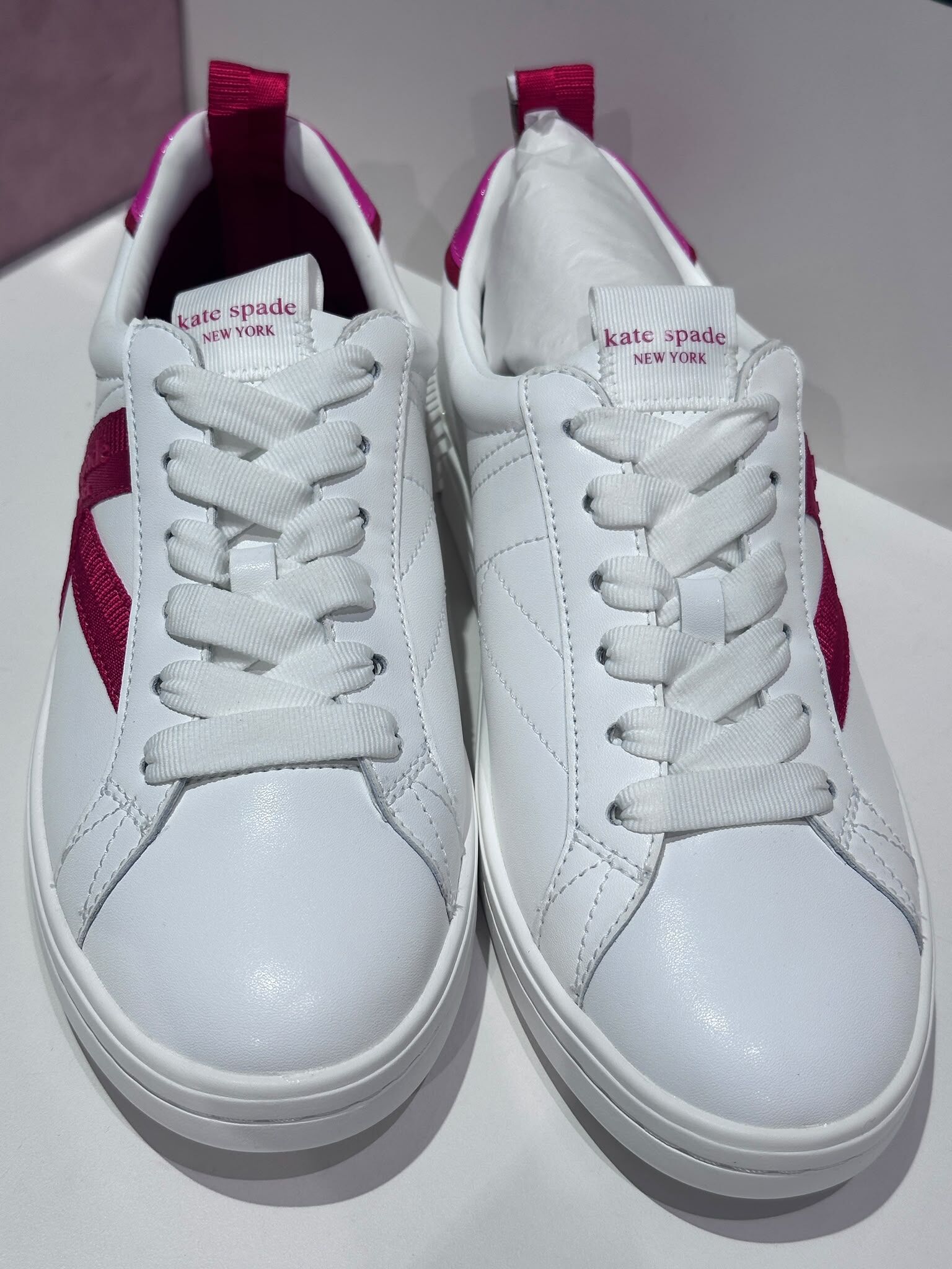 WV78 KS 白色波鞋 配紅色logo  K As In Kate Court Sneaker (US9, EU39.5)