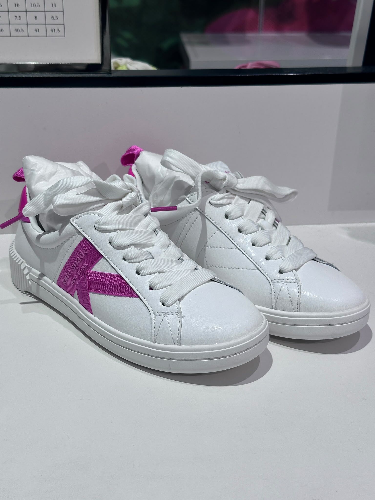 WV80 KS 白色波鞋 配桃紅色logo  K As In Kate Court Sneaker