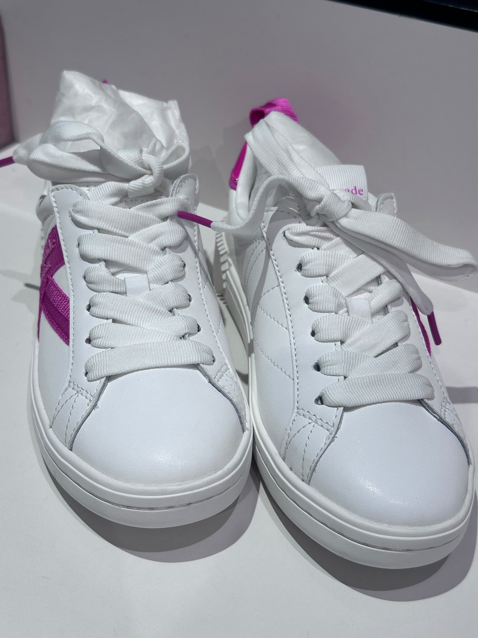 WV80 KS 白色波鞋 配桃紅色logo  K As In Kate Court Sneaker