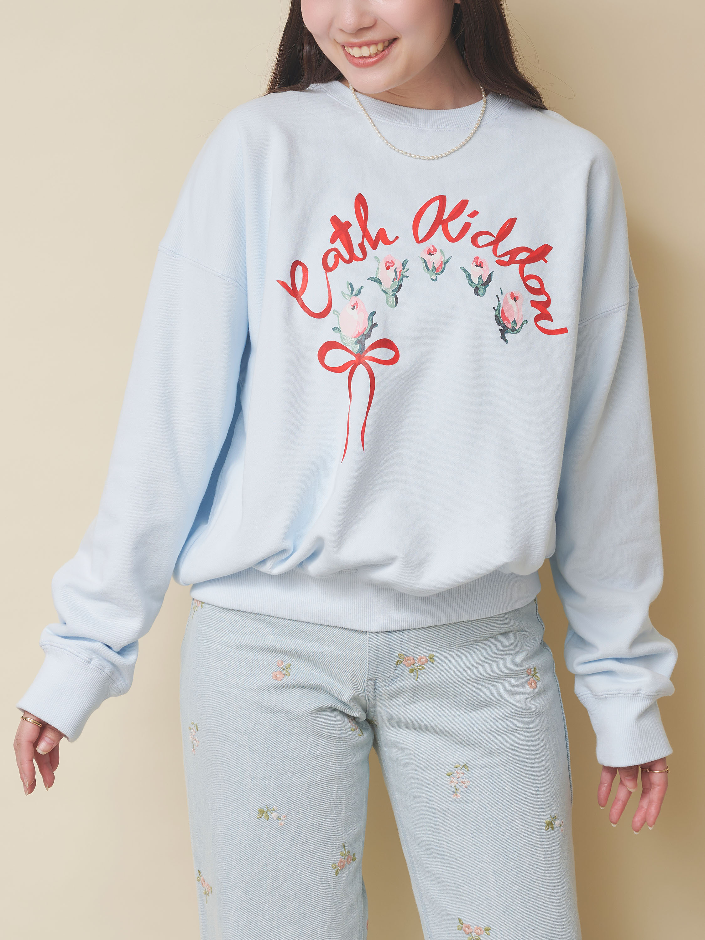 RIBBON FLORAL 藍色大學T