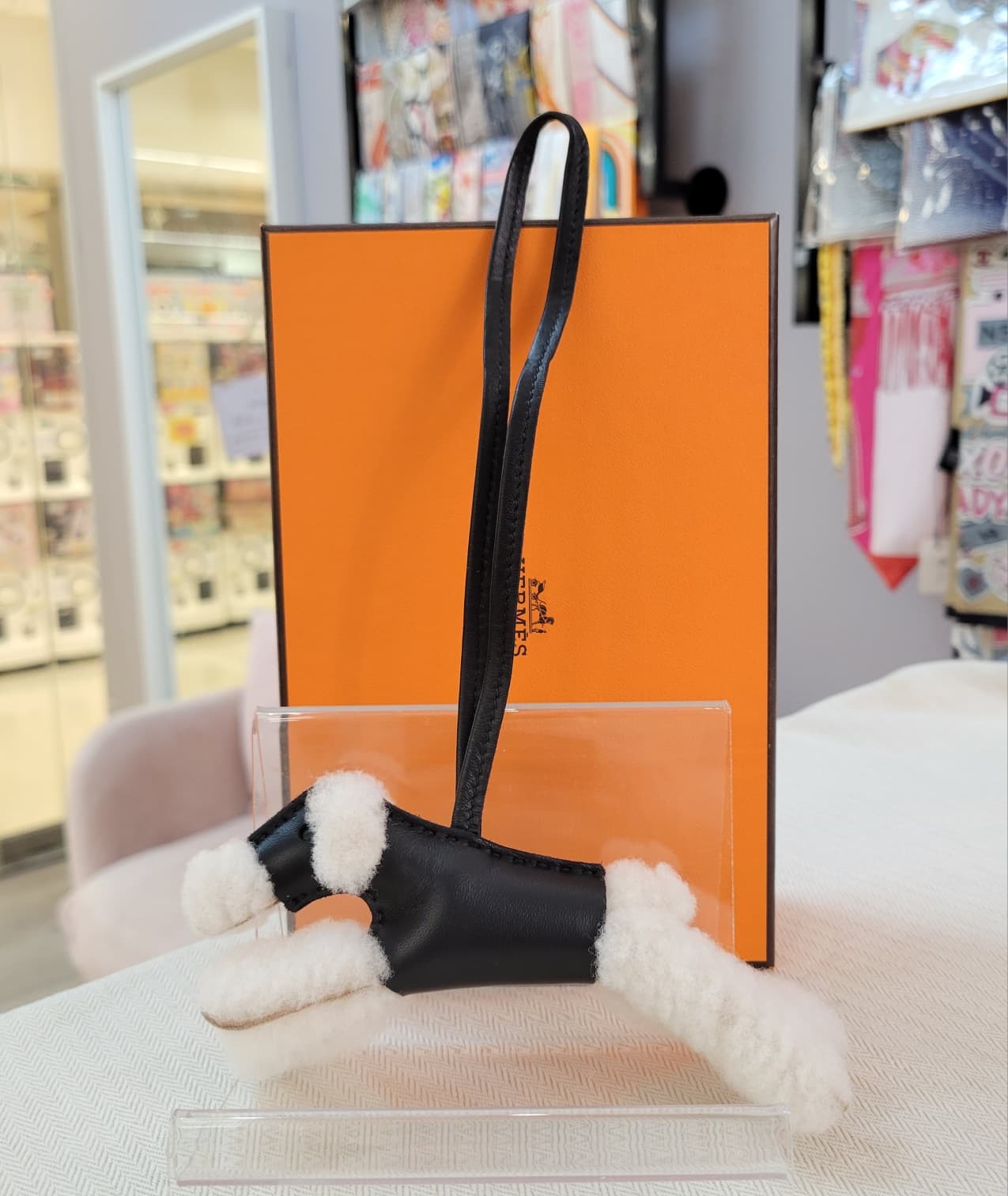 HERMES Budy charm Écru / Noir / Noir 黑色