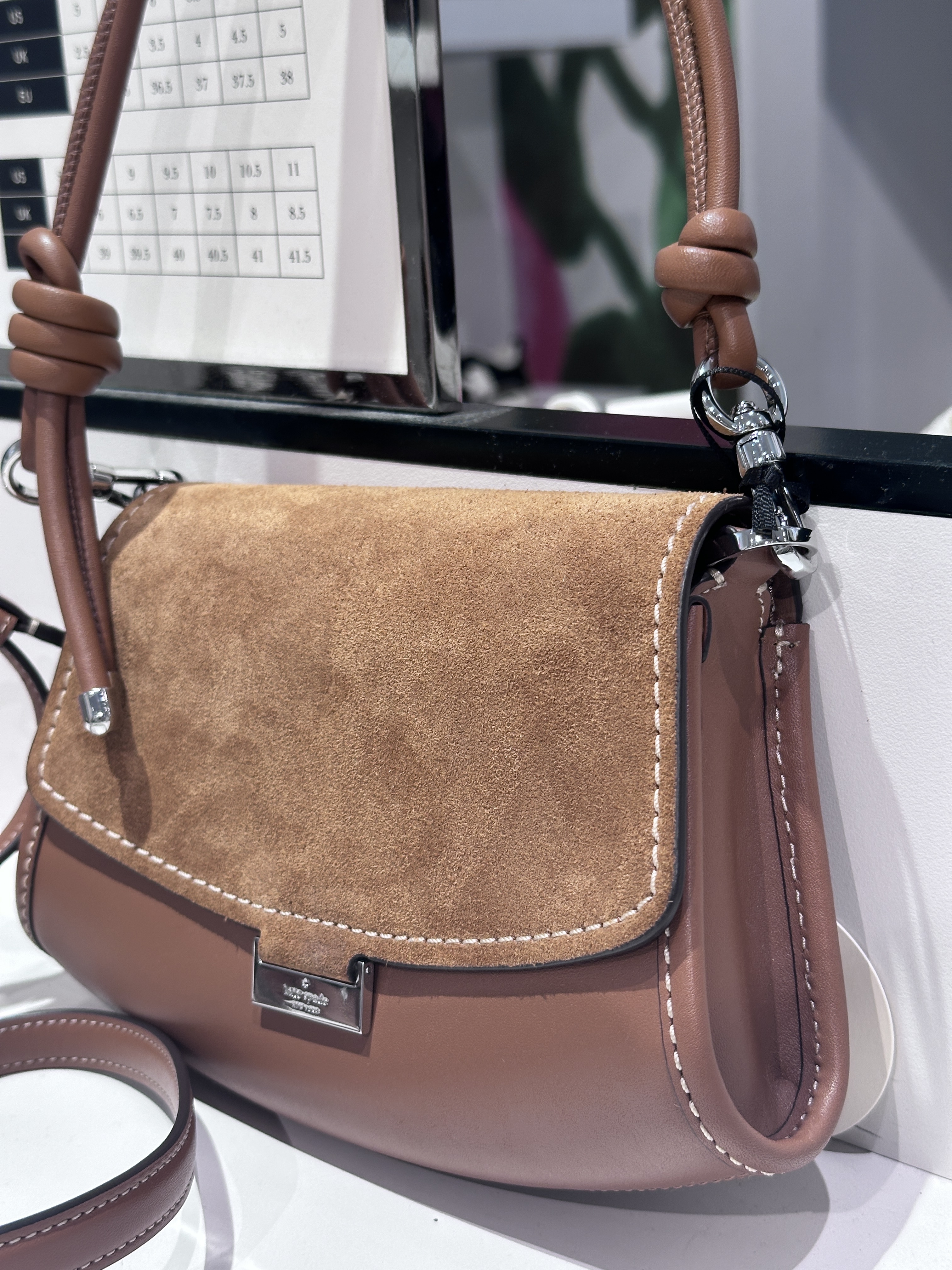 WV09 KS 啡色配麂皮 細手提袋   Ali Suede Mini Crossbody Bag