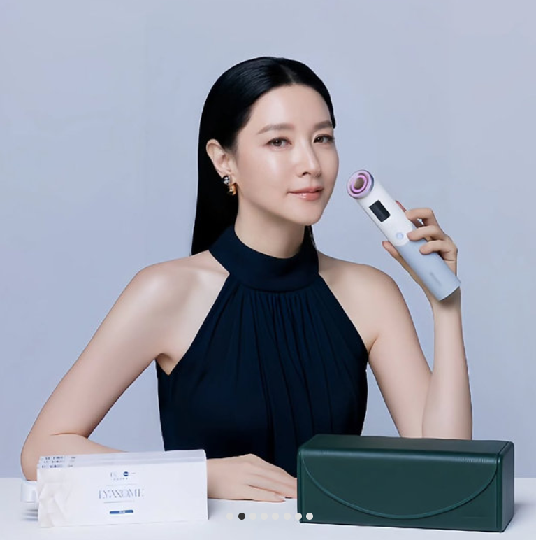 CR261020 - Y1-Lyaxome水滴超音波射頻外泌體童顏機 送 ExoCobio Exosome - AC 3ml x 5ea + Wrinkle 3ml x 5ea + Scalp & Hair 3ml x 5ea + Reve lodeur Gelling Facial Mask 36g x 5ea (共5件)