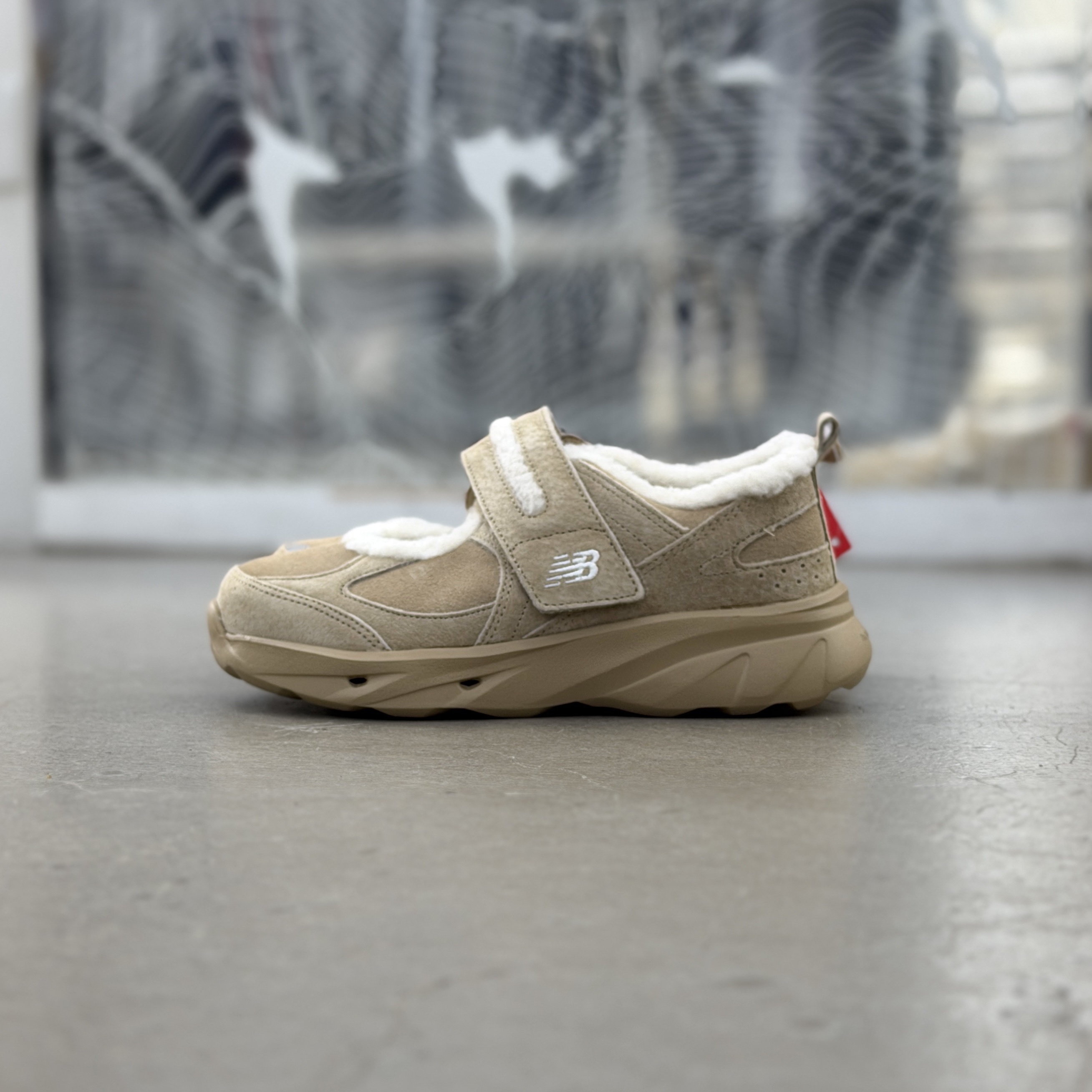 New Balance Breeze Winter- Beige