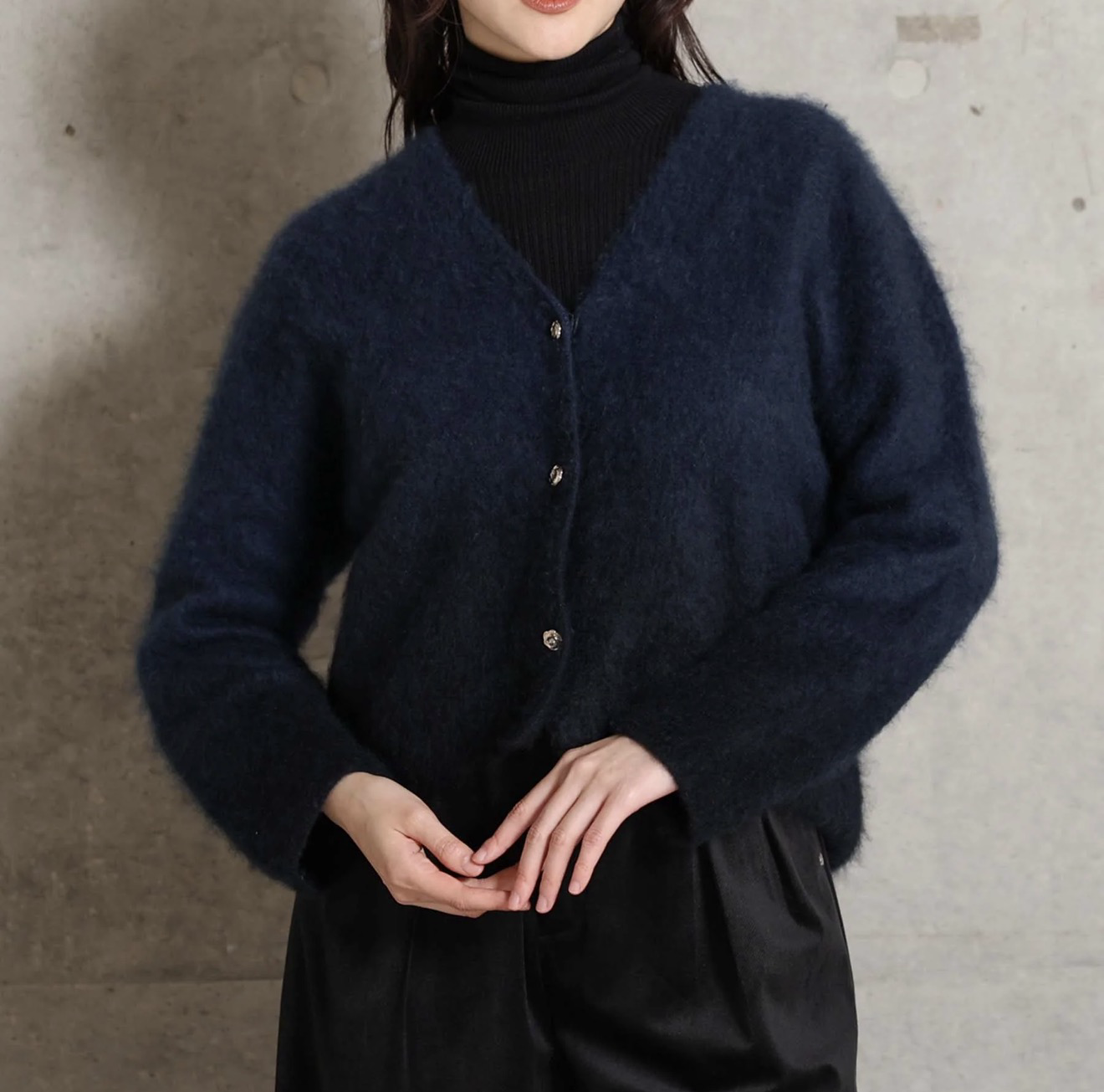 Pure Cashmere 漸層色開襟衫（藍）
