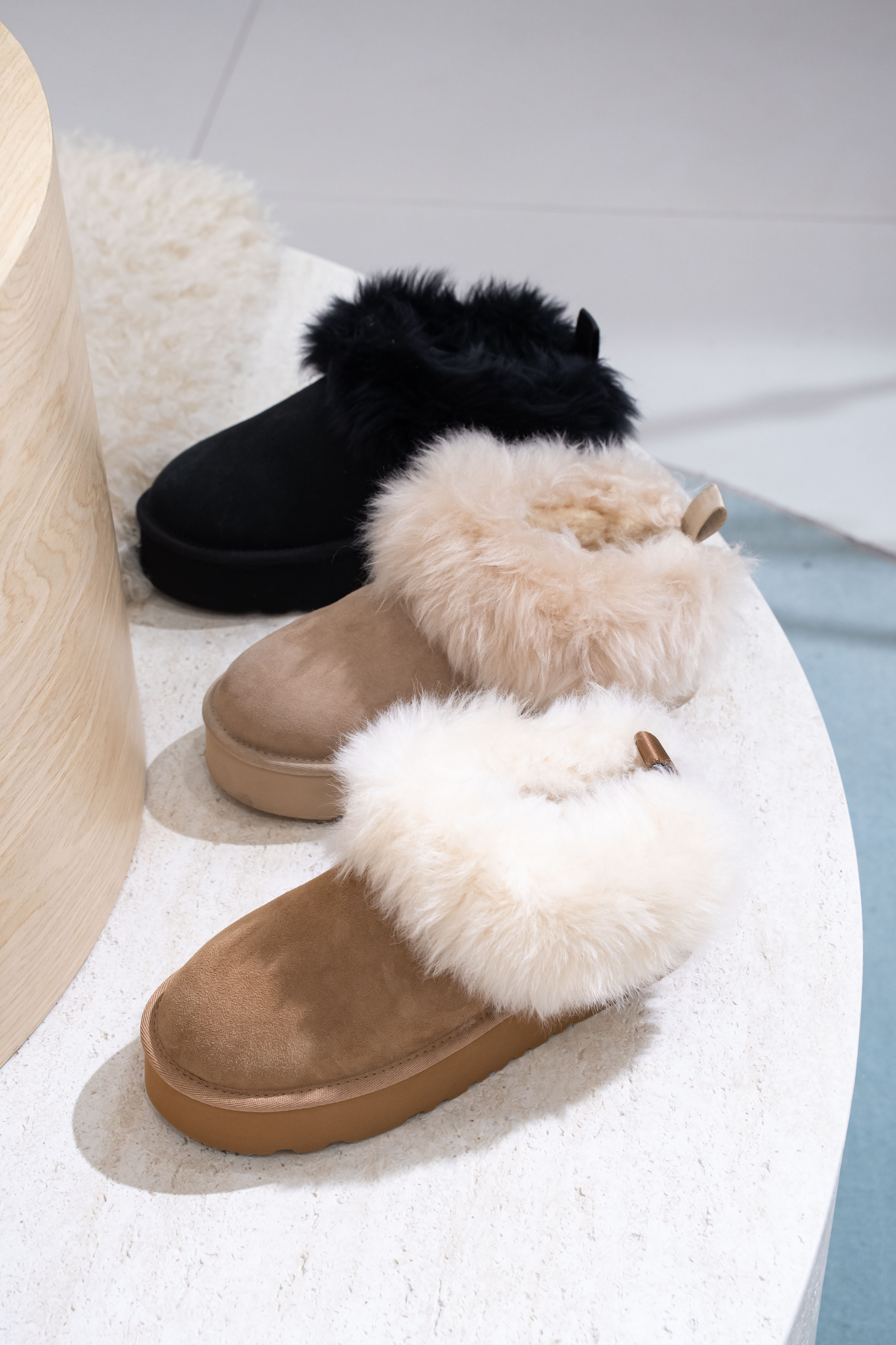 【3色入】UGG Ozlana 2026AW Tazzelle