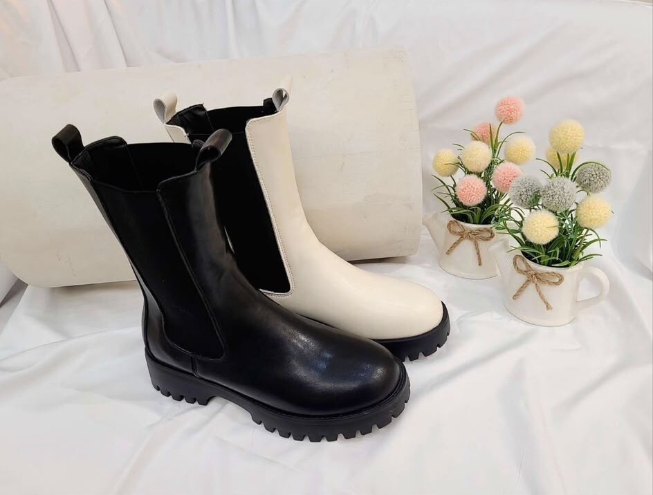 RI07 牛皮 3.5CM 高  足碼  毛底    SIZE 36 -40     $699