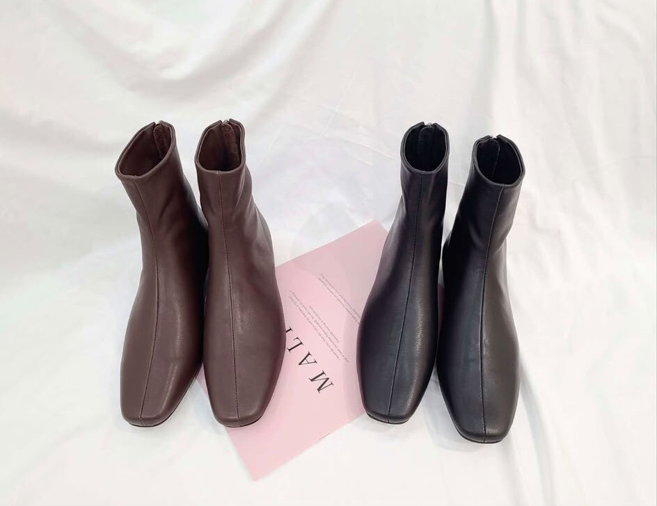 RI13 牛皮 2CM 高   足碼  SIZE 36 -40    $709