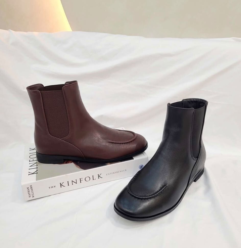 RI14 牛皮 2.5 CM 足碼   SIZE 36 -40   $699