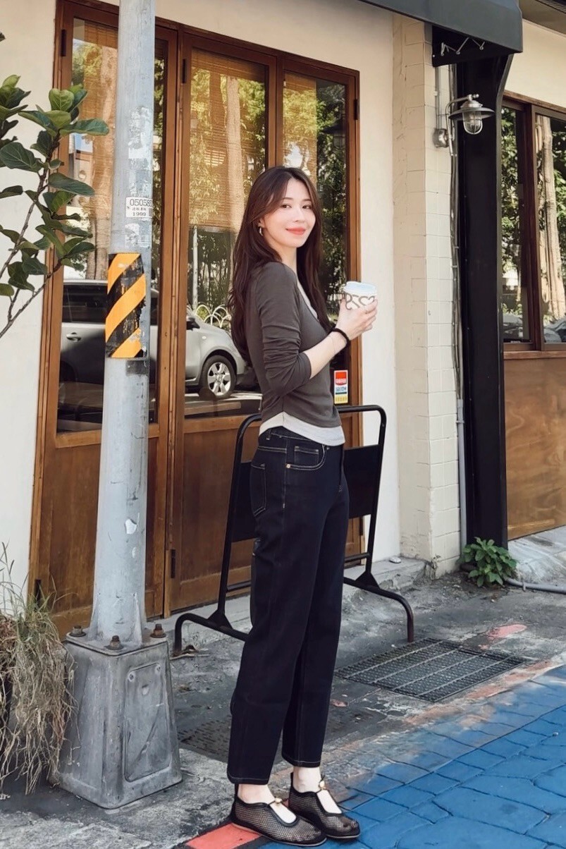 純粹極簡老錢風直筒九分褲 S29 #深藍 #WINNIE清單
