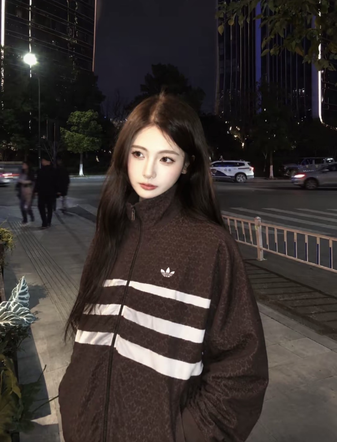 <秋天是巧克力色的🍫>Adidas Monogram 復古深棕色 巧克力棕 滿版印花外套