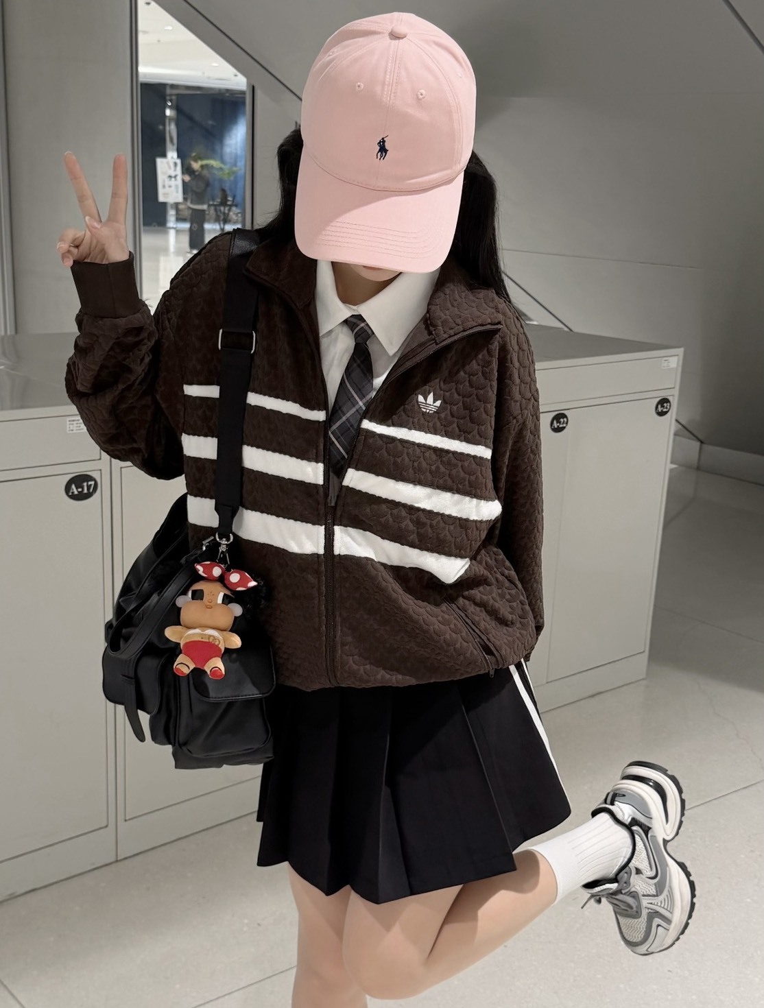 <秋天是巧克力色的🍫>Adidas Monogram 復古深棕色 巧克力棕 滿版印花外套