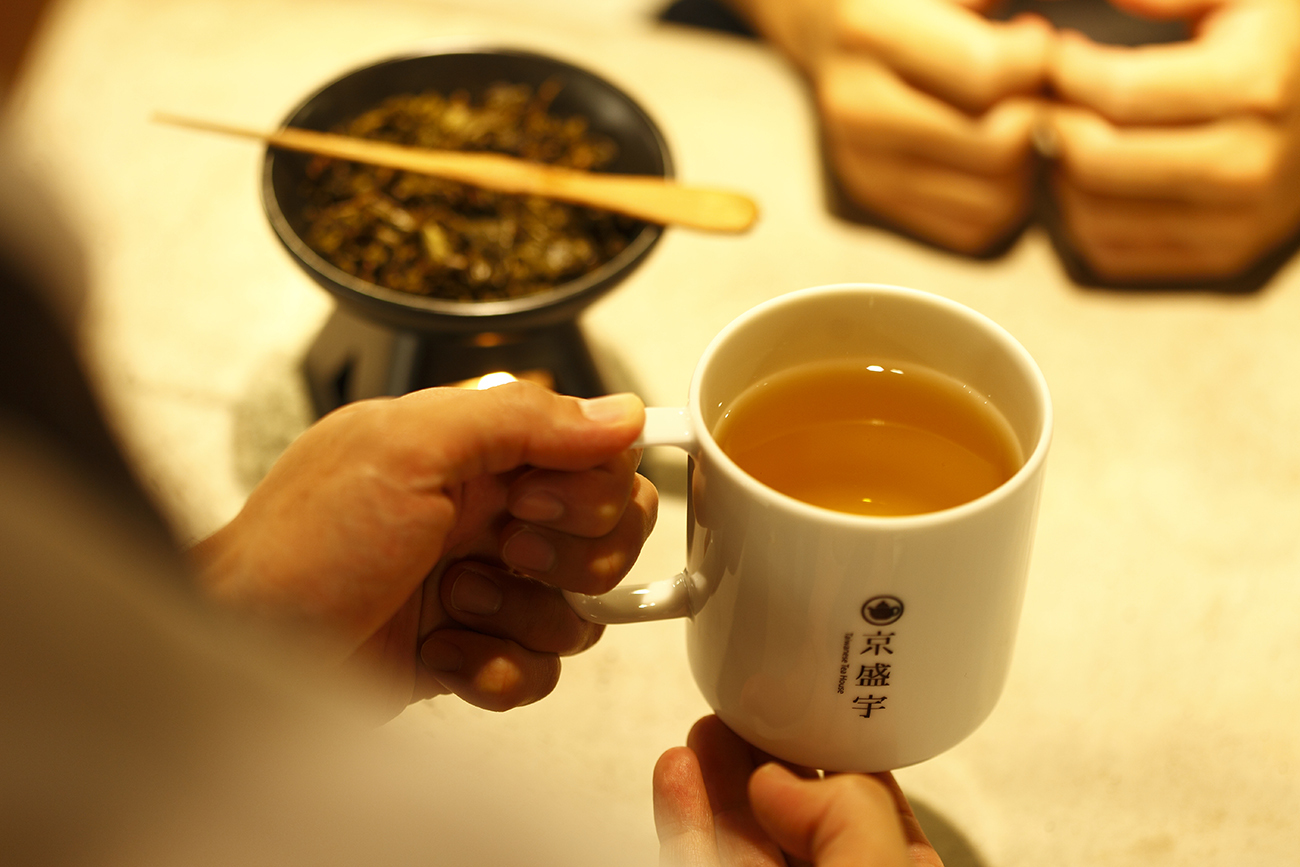 鐵觀音是什麼茶？「觀音韻」喝起來是什麼感覺？帶你一次搞懂鐵觀音品種與製茶工藝
