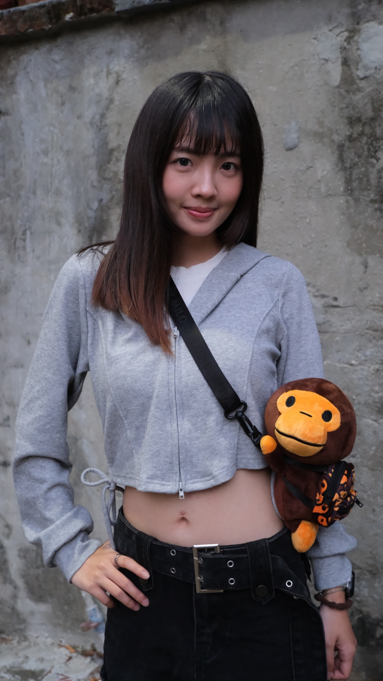bAPE  BABY MILO STORE  趴趴背包 毛絨 猴子 小包 猴子包 斜背包 0MXBGW4551XXR