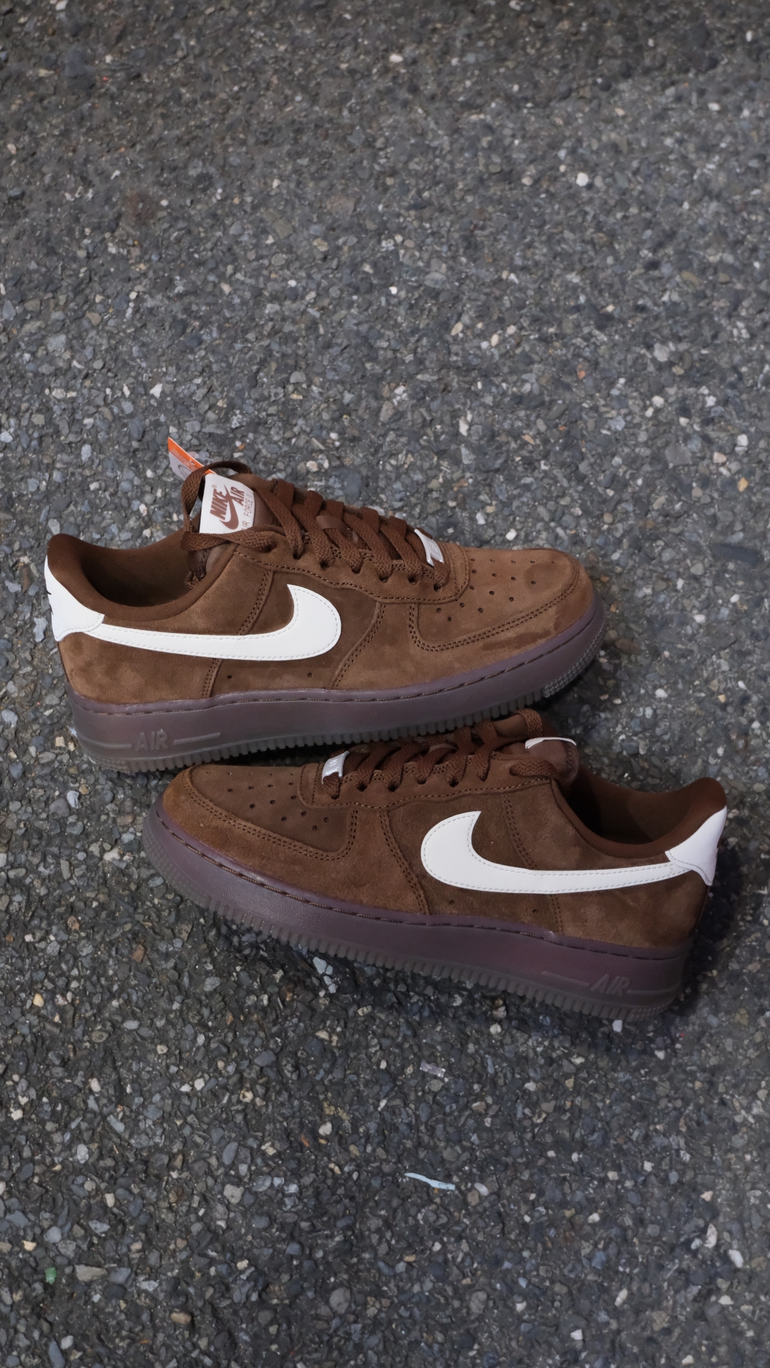 Nike Air Force 1 '07板鞋 女款 可可棕 IQ0136-200