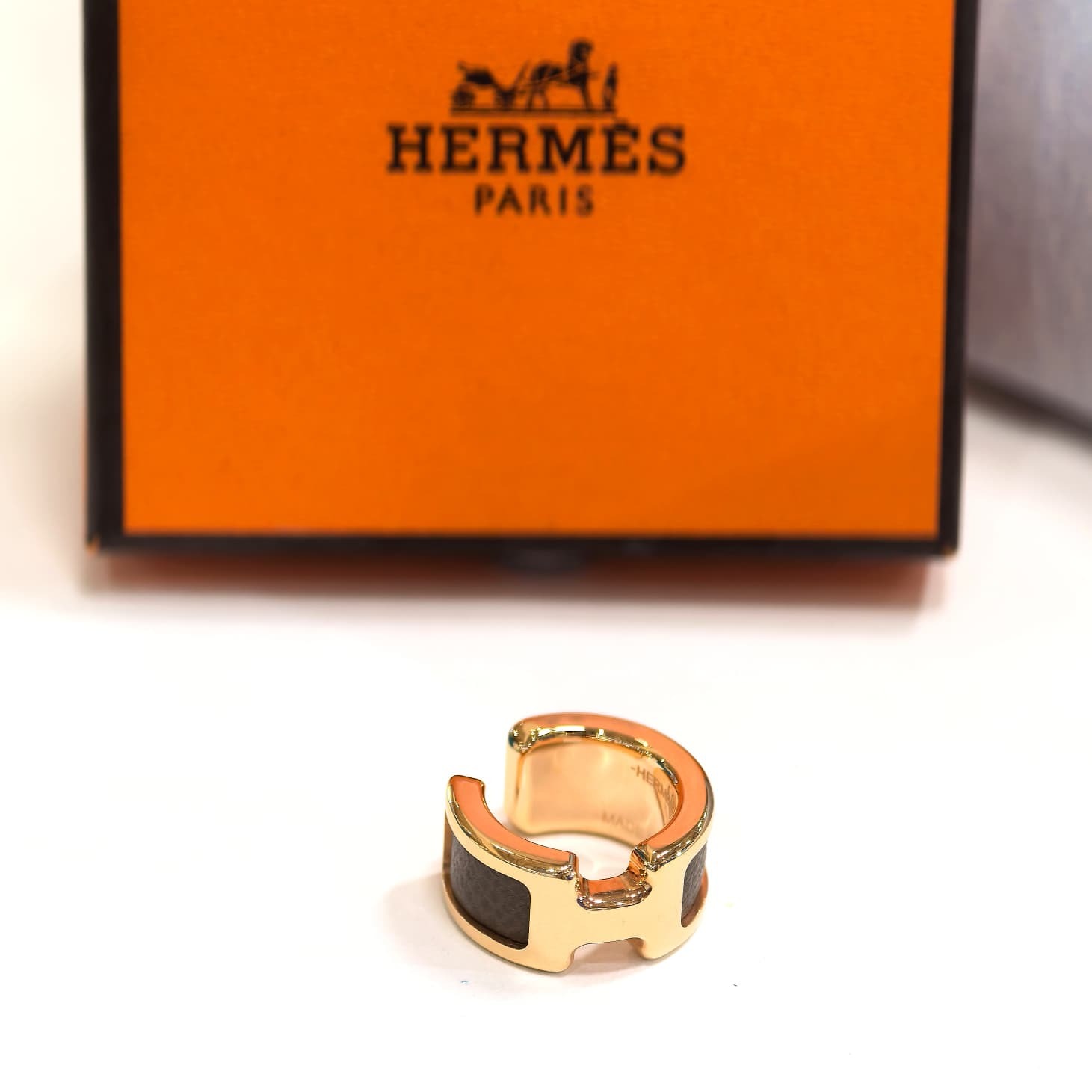 全新HERMES 耳骨夾/耳環 大象灰x玫瑰金 H010734CD18 OLYMPE EAR CUFF #BRAND NEW#香榭站正品