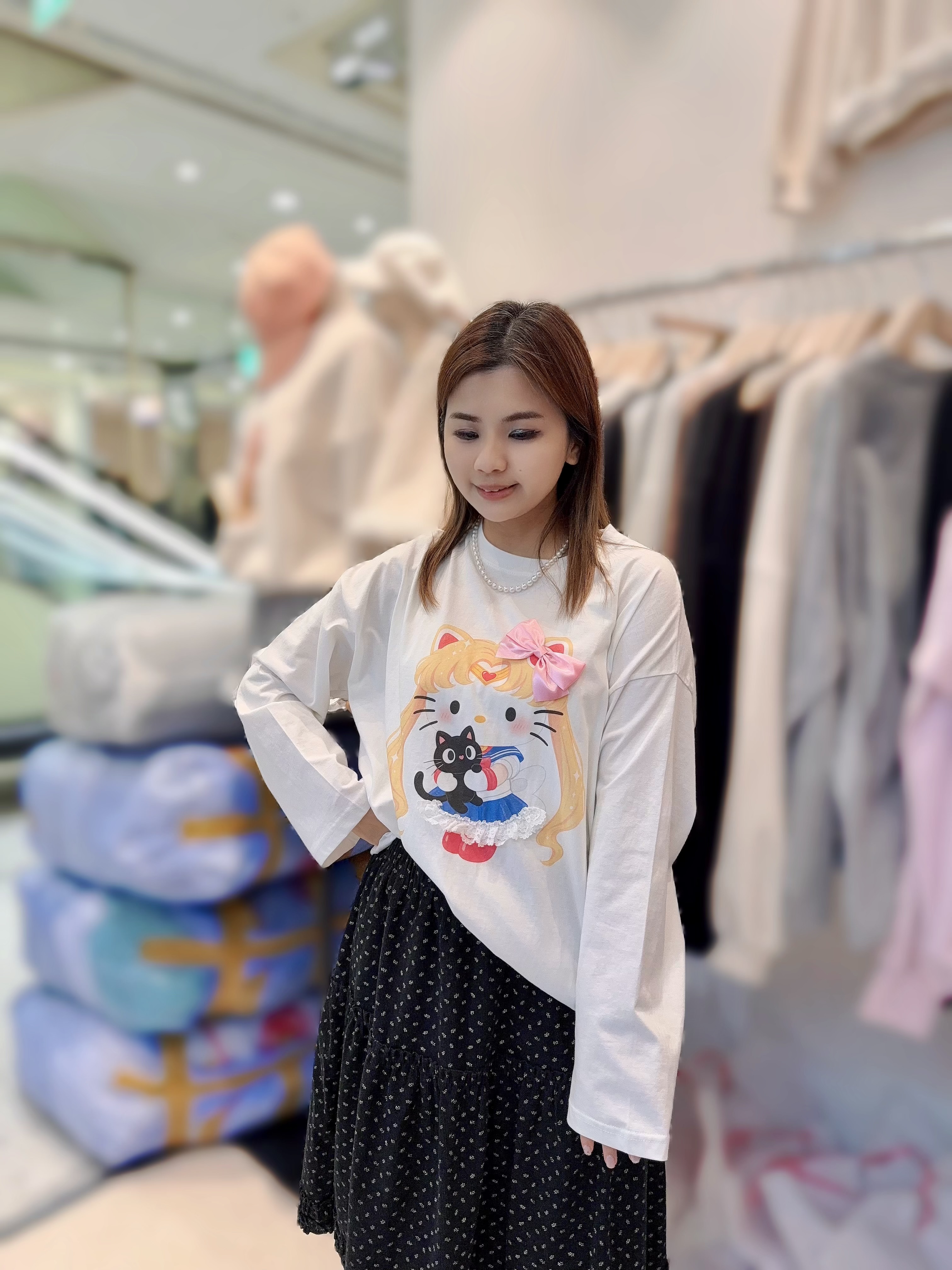 EE14   美少女T   胸48-56 長26 $429 校長價