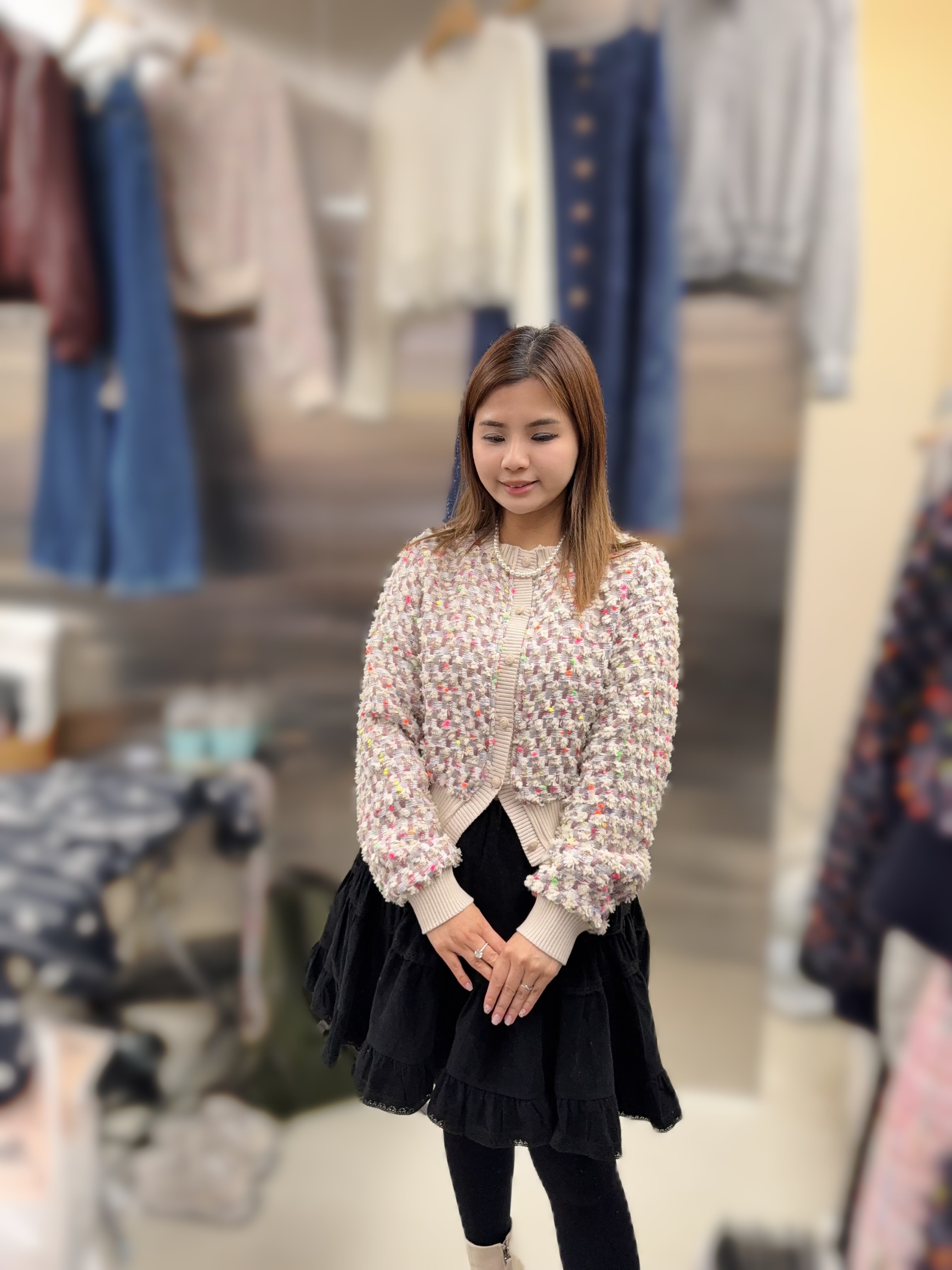CR33  高質外套  胸38 長18 $629
