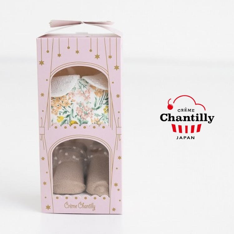 【日本crème chantilly 】植物印花圍兜＆襪子禮盒組