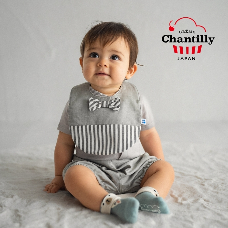 【日本crème chantilly】西裝條紋圍兜 × 小白熊襪子禮盒組