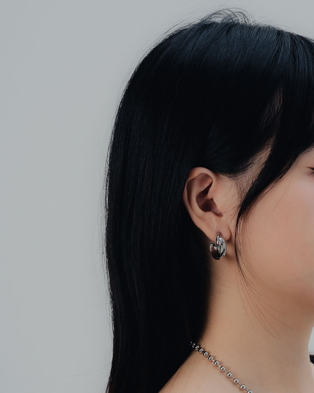 Irregularly curved interwoven earrings【07030997】in stock+pre-order