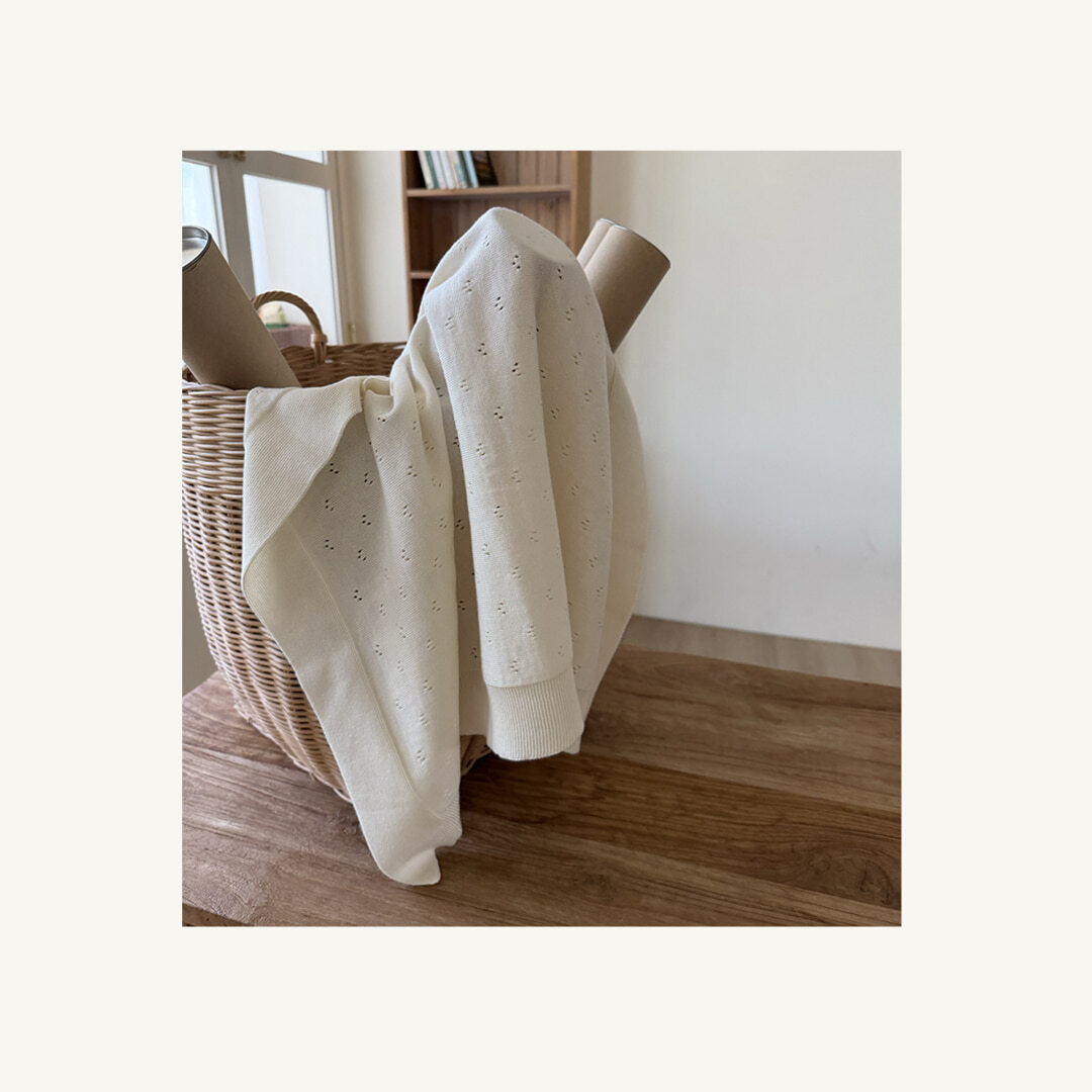 Eyelet knit blanket