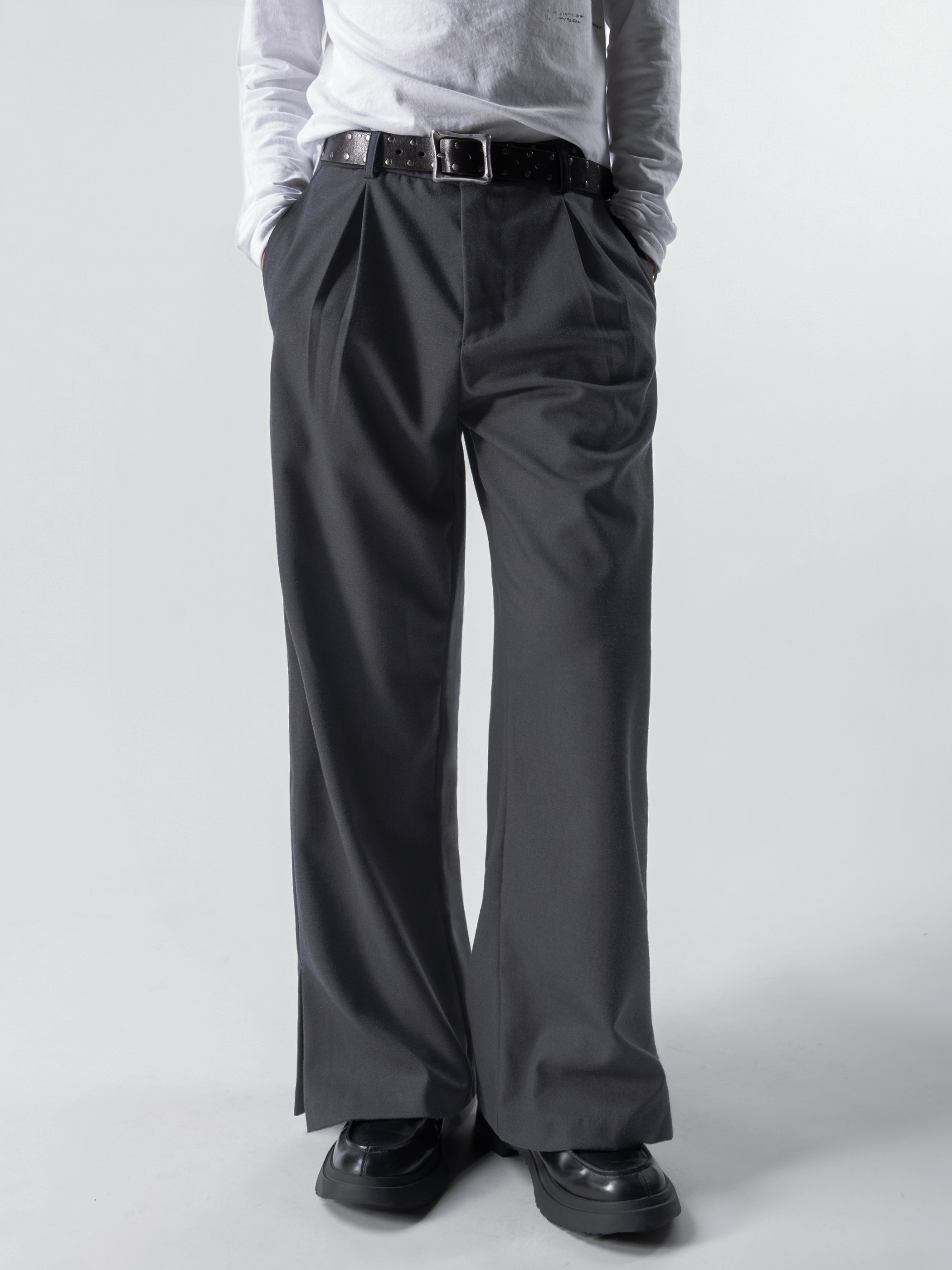 【車庫服飾】Anonymous Talking Pleated Trousers