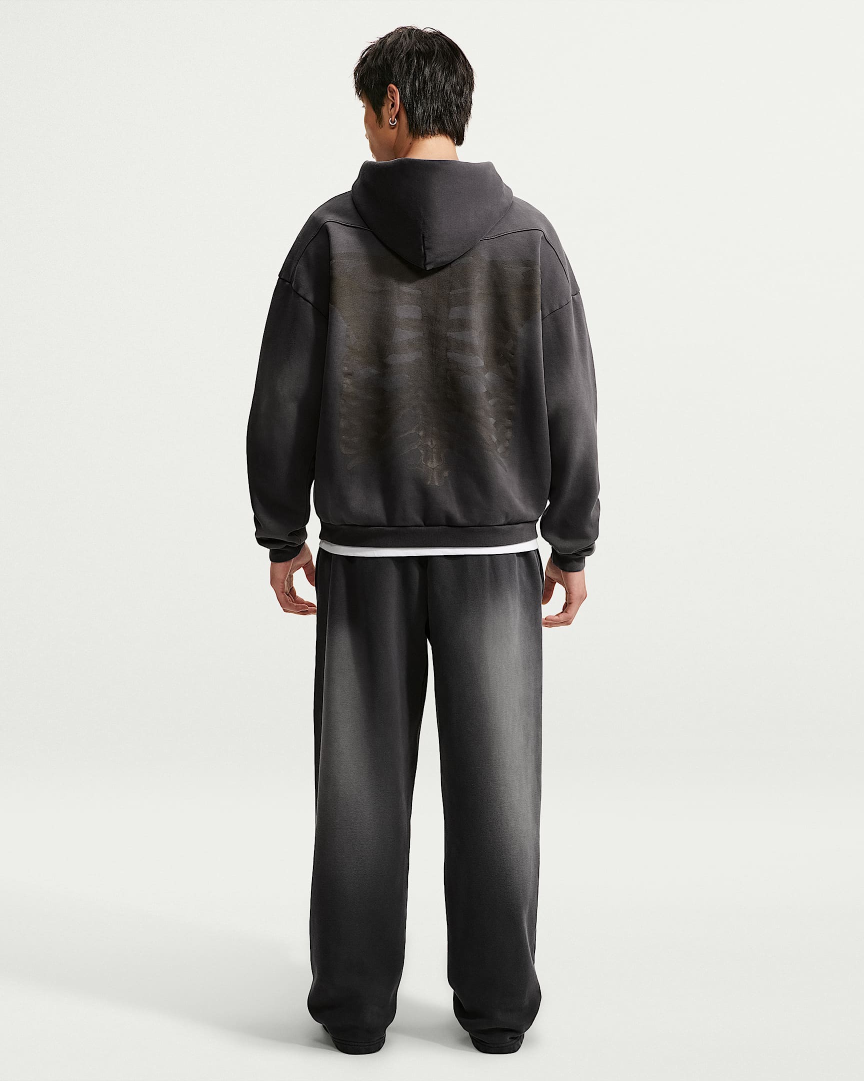 男款 NIKE JA STANDARD ISSUE 深灰 水洗 莫蘭特 水鑽 金屬標 內刷毛 休閒 運動 長褲 帽T 套裝【JA9581/IM5765】NKTF