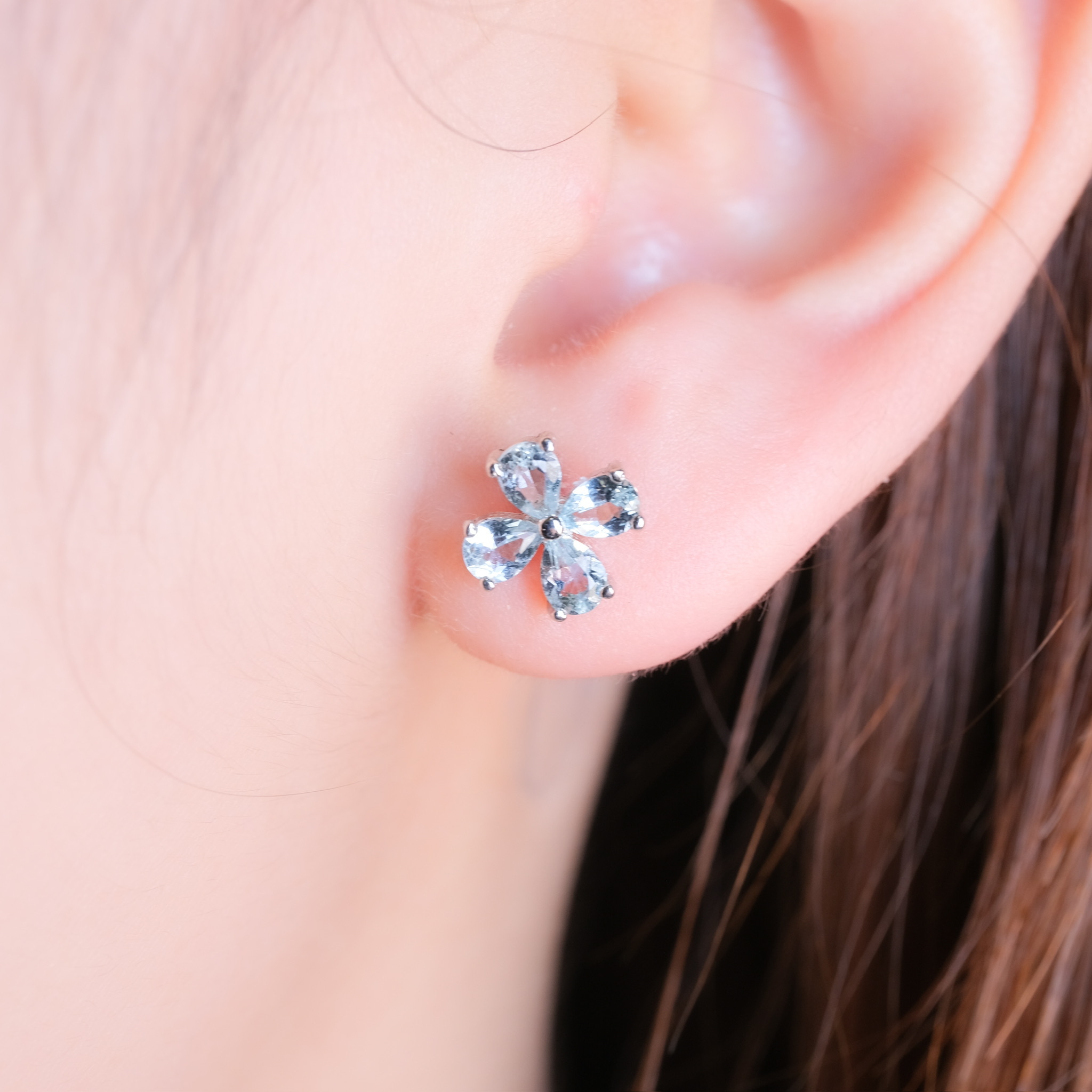 | 925 Silver・White Gold・Aquamarine | Real Happiness Earrings | EA1206 |