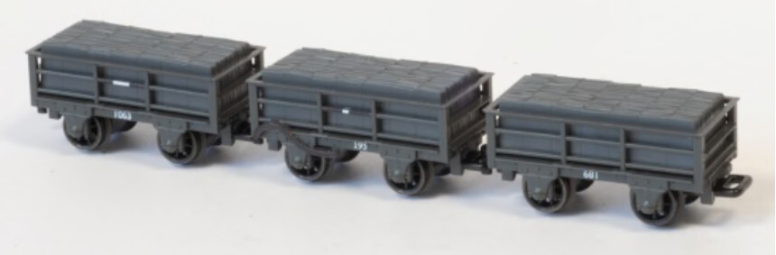 Peco GR323 HOe規 F.R. 2噸板岩貨車（無煞車）x 2，有煞車 x 1，深灰色