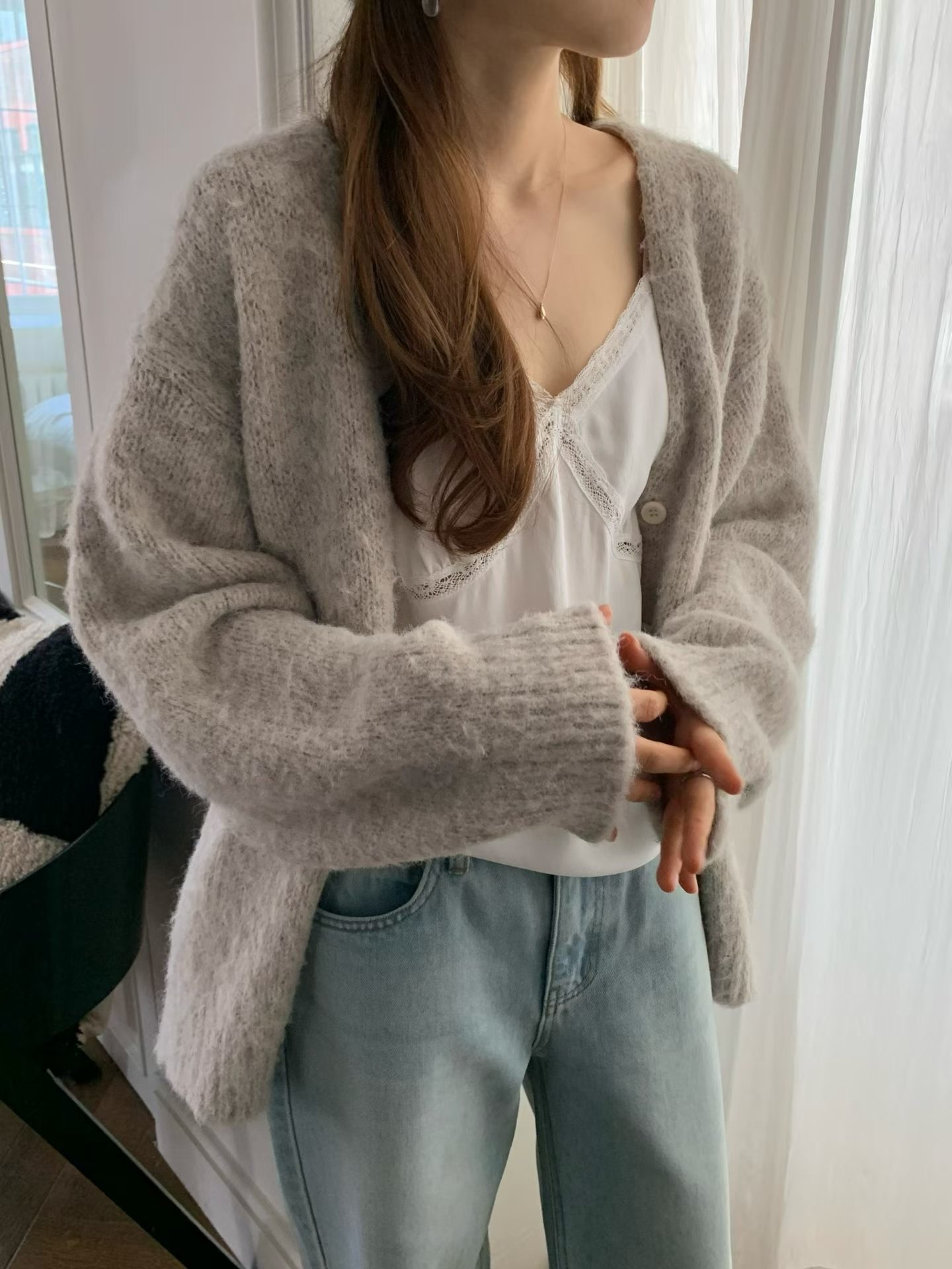 OU2614 Log brush cardigan