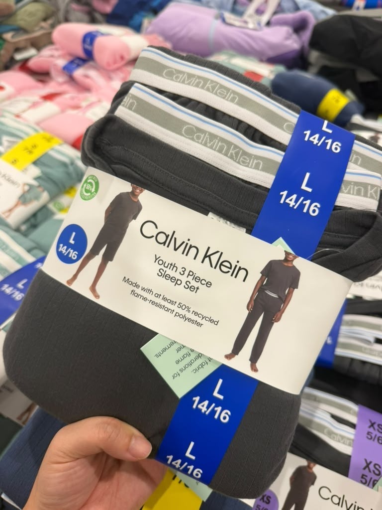 【直播】 Calvin Klein LX1021822 中童3件家居服(顏色隨機)