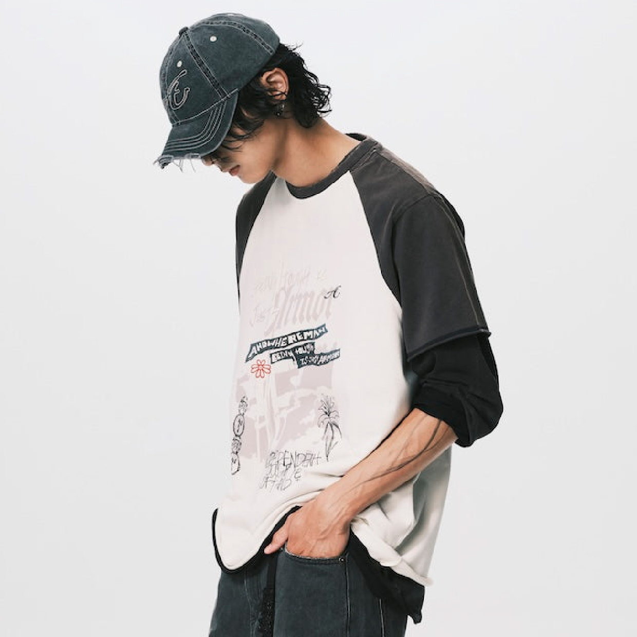 ANOWHEREMAN Print Raglan Sleeve Tee