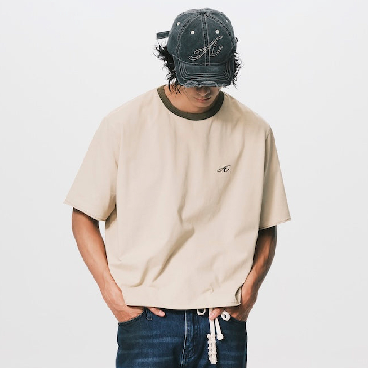 ANOWHEREMAN Contrast Collar Cropped Tee
